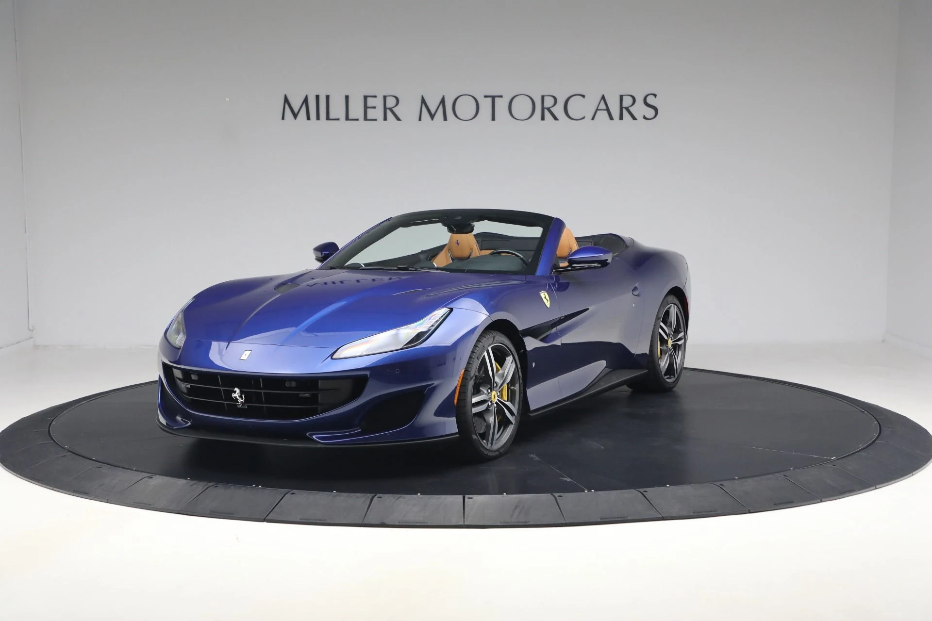 mph000_3536200991_Used_2020_Ferrari_Portofino_1775654485_b665654207