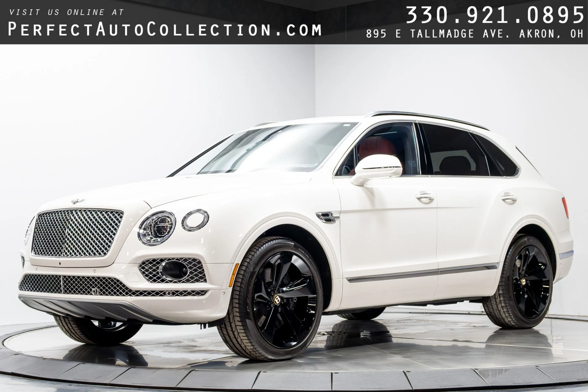 mph000_3551597598_Used_2020_Bentley_Bentayga_V8_1774292202_225b6beb40