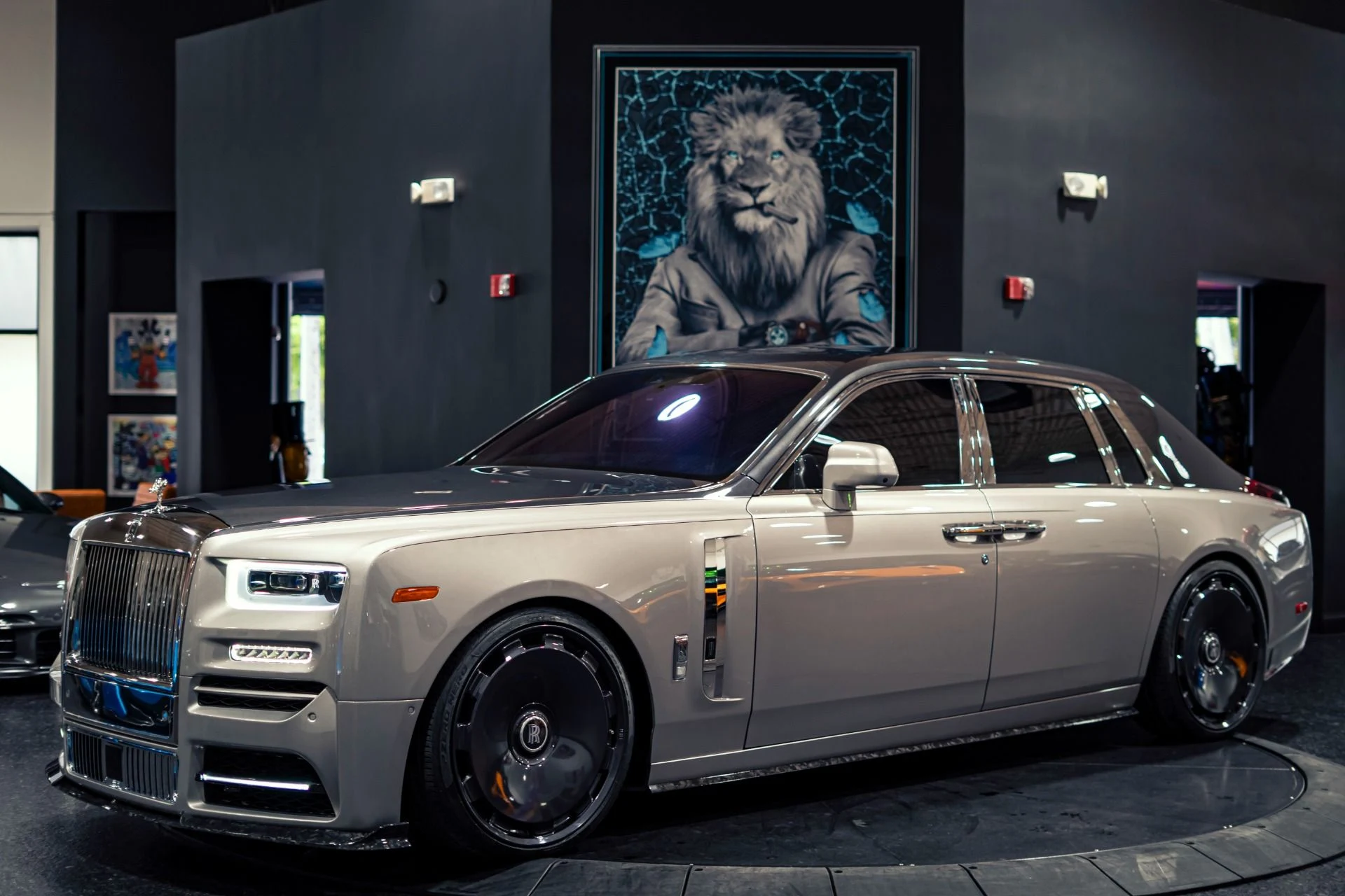 mph000_3558639216_Used_2018_Rolls_Royce_Phantom_Mansory_Edition_1780351712_833ce498c6