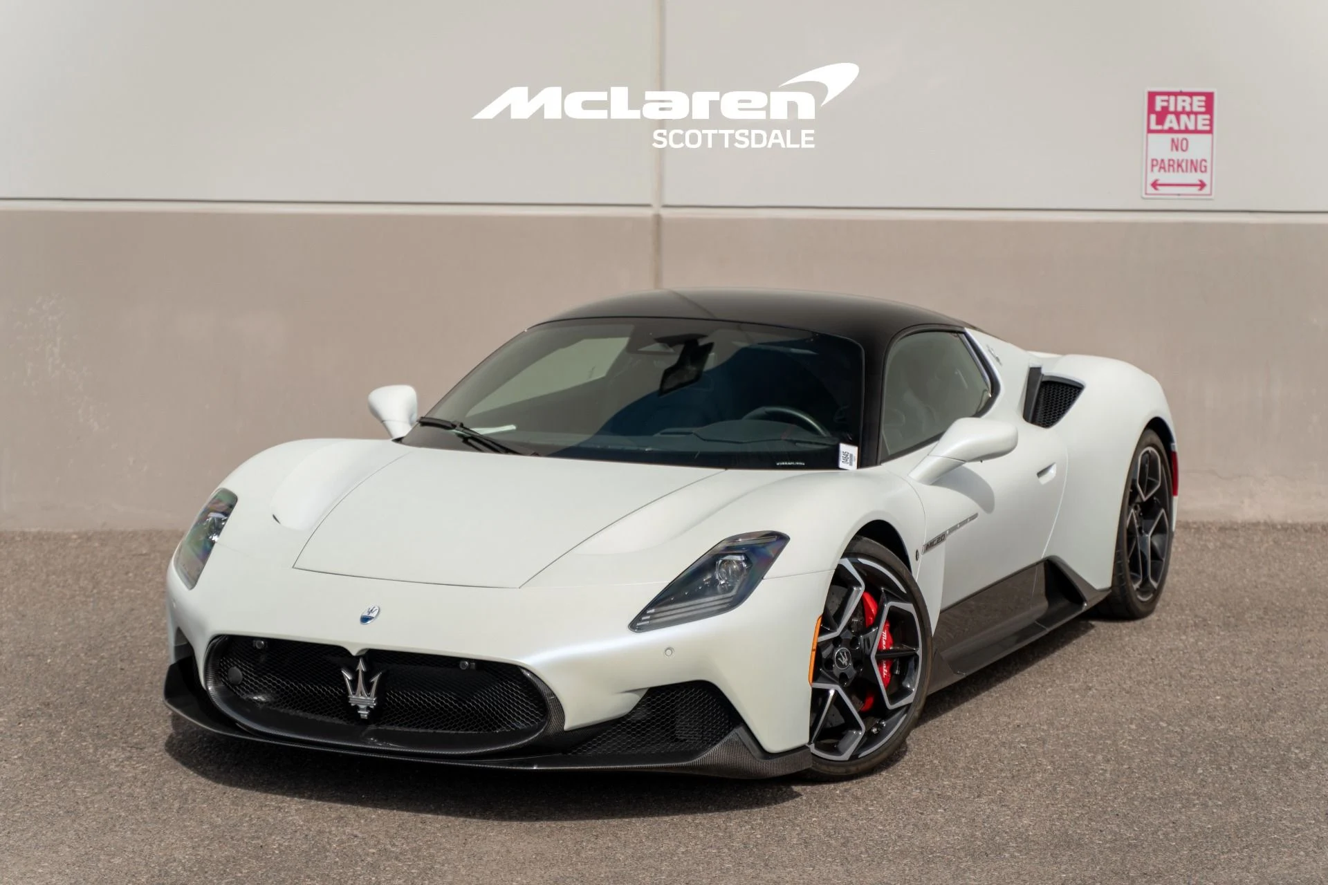 mph000_3559144795_Used_2023_MASERATI_MC_20_1762551324_e570fe6119