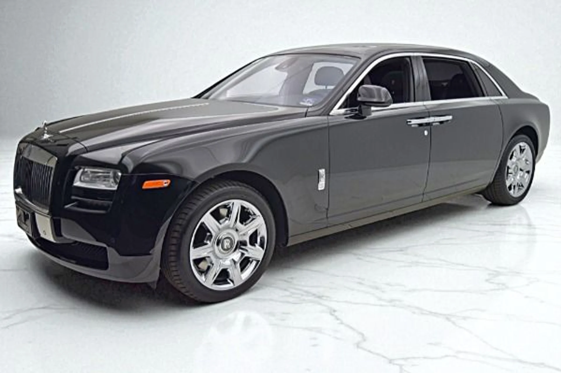 mph000_3565877152_Used_2012_Rolls_Royce_Ghost_EWB_63ca8ba9ba