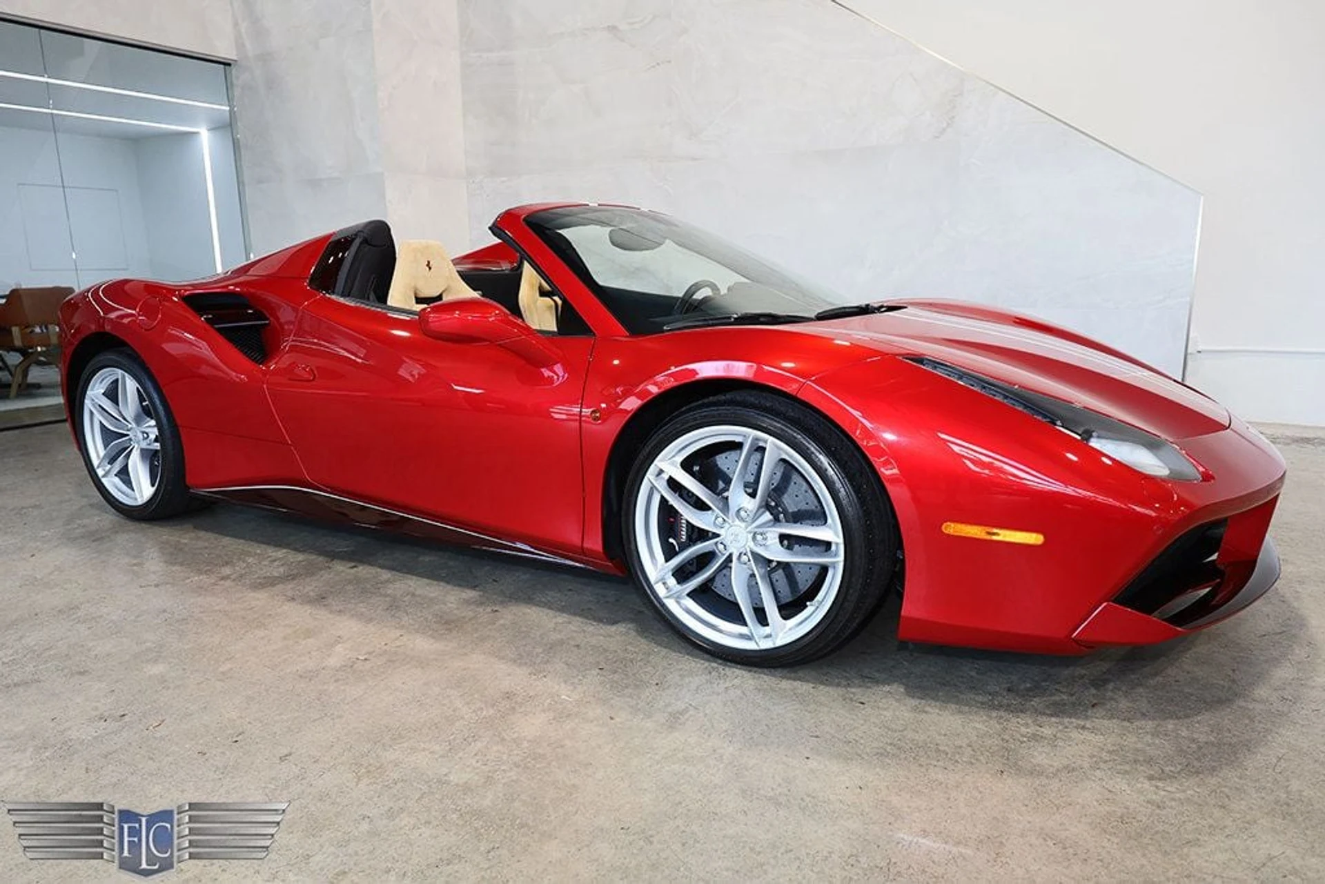 mph000_3573577094_used_2019_ferrari_488_spider_convertible_9689_22929028_1_1024_95b056a519