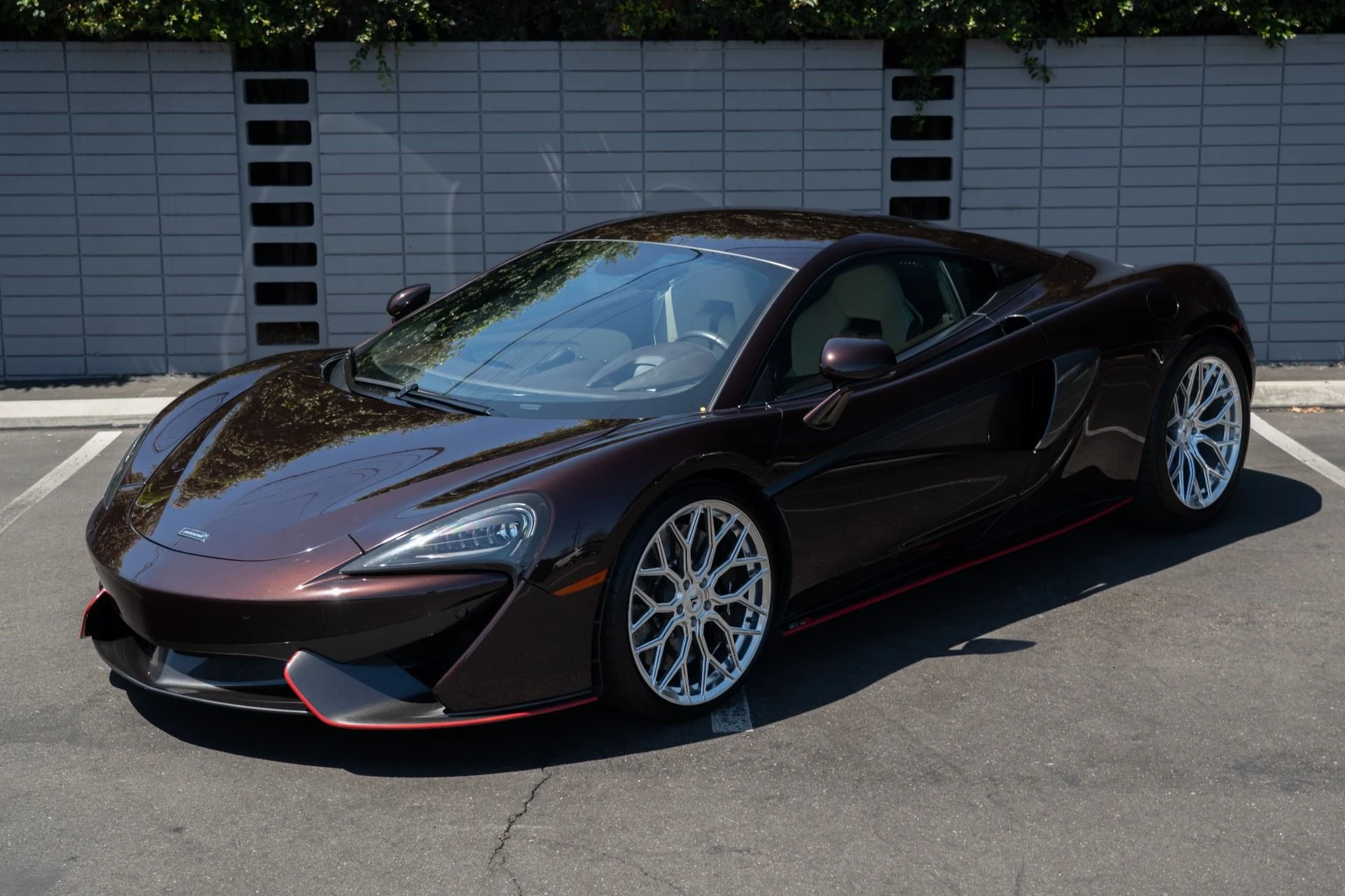 mph000_3596374821_Used_2016_Mc_Laren_570_S_1757091575_d67217406d