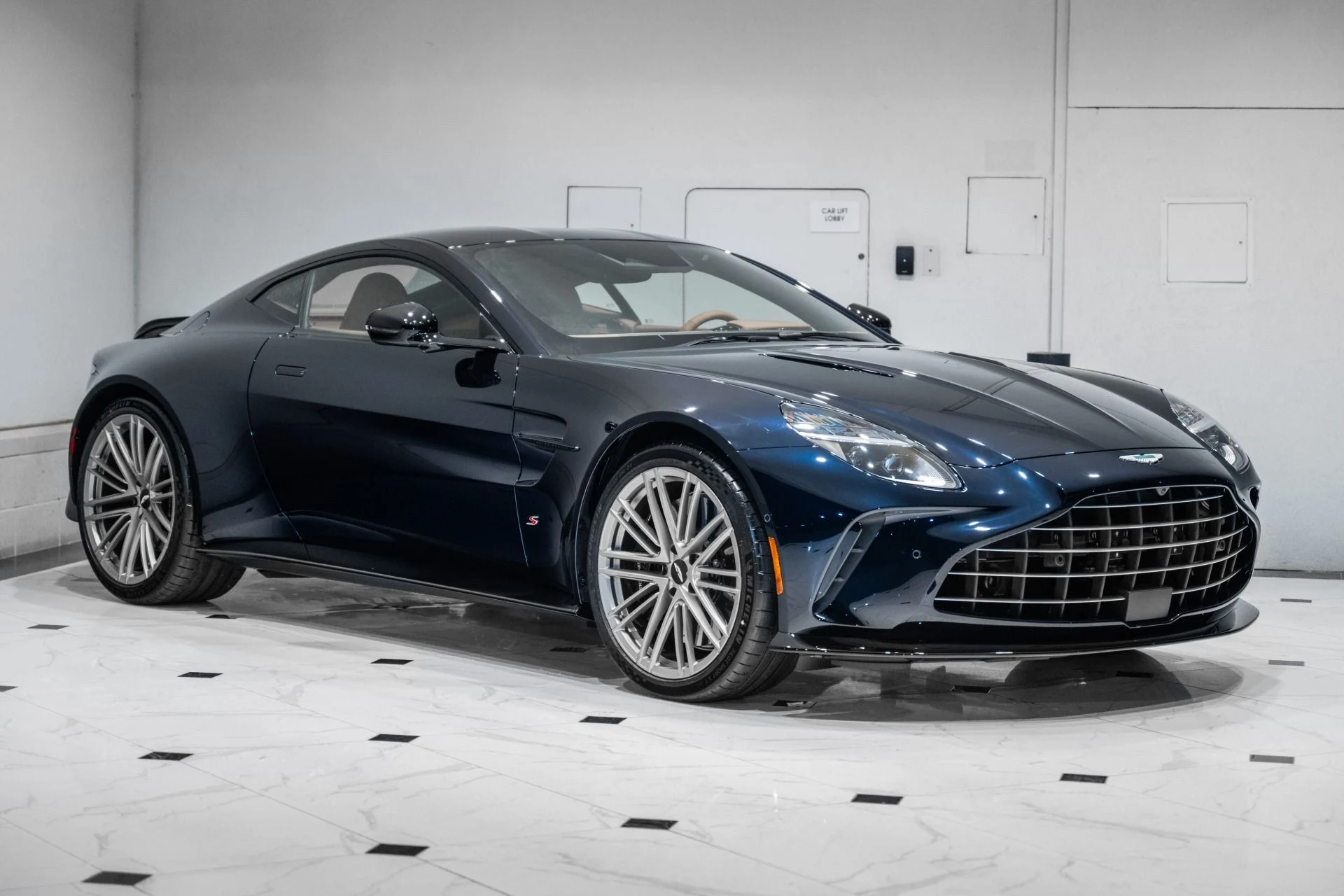 mph000_3600102691_New_2026_Aston_Martin_Vantage_S_Coupe_1767629021_17f10efe4d