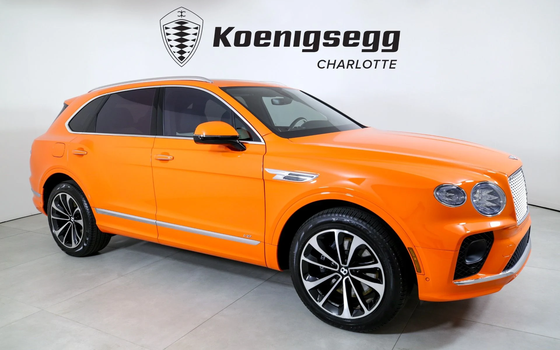 mph000_3622658902_Used_2022_Bentley_Bentayga_V8_1713469527_c4f3d194a1