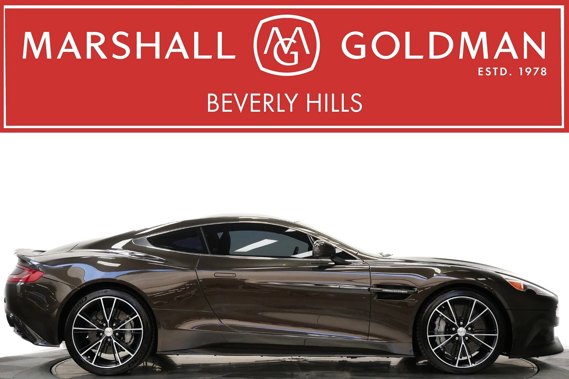 mph000_3624283722_Used_2014_Aston_Martin_Vanquish_Hourglass_Quilting_Beautiful_Color_V12_Power_1770409354_6196b3c632