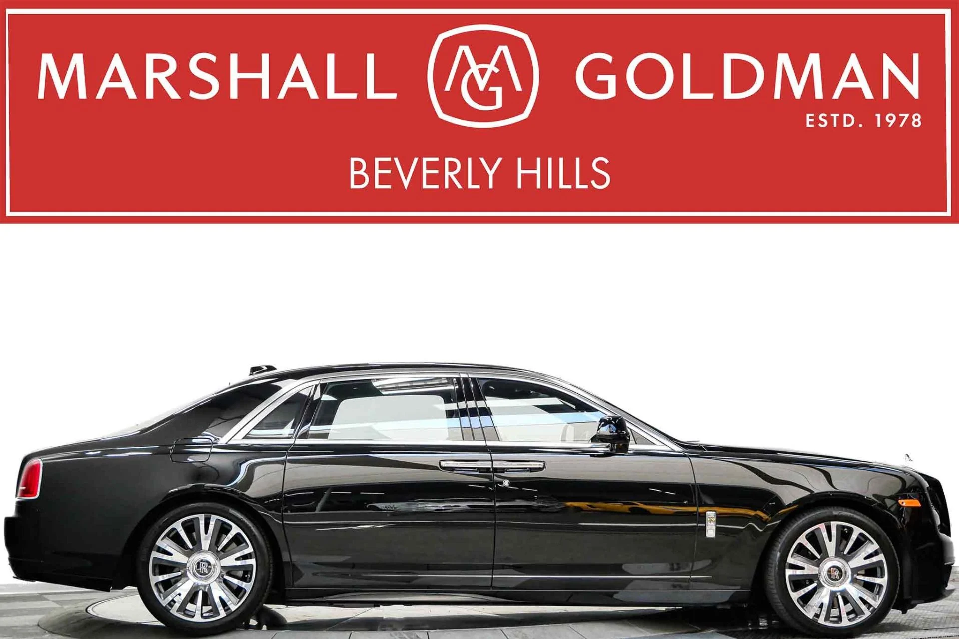 mph000_3629377176_Used_2019_Rolls_Royce_Ghost_EWB_Long_Wheelbase_Model_430_K_MSRP_Low_Miles_1788191510_bc7c301201