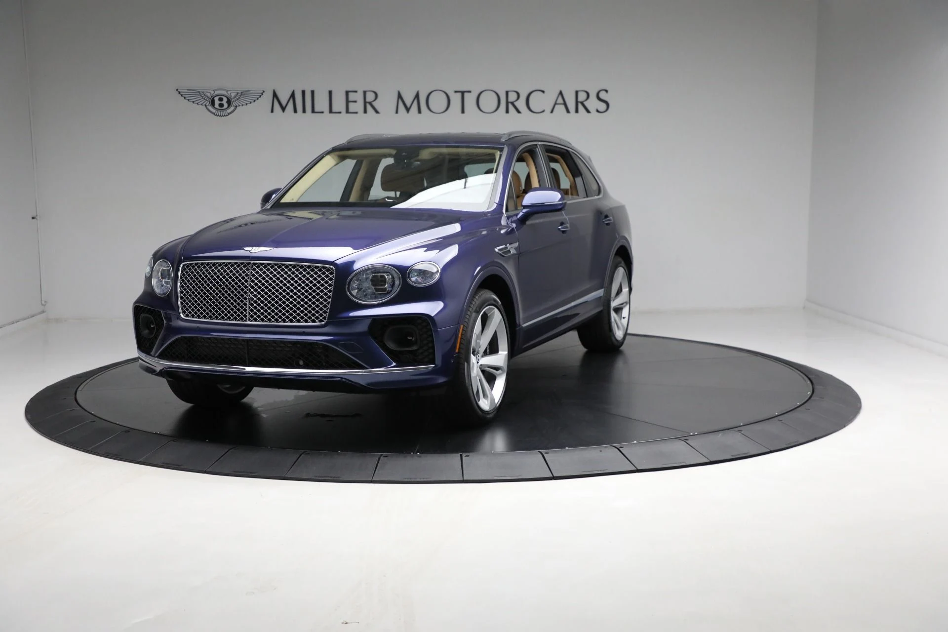 mph000_3636220589_Used_2023_Bentley_Bentayga_V8_388335dc35