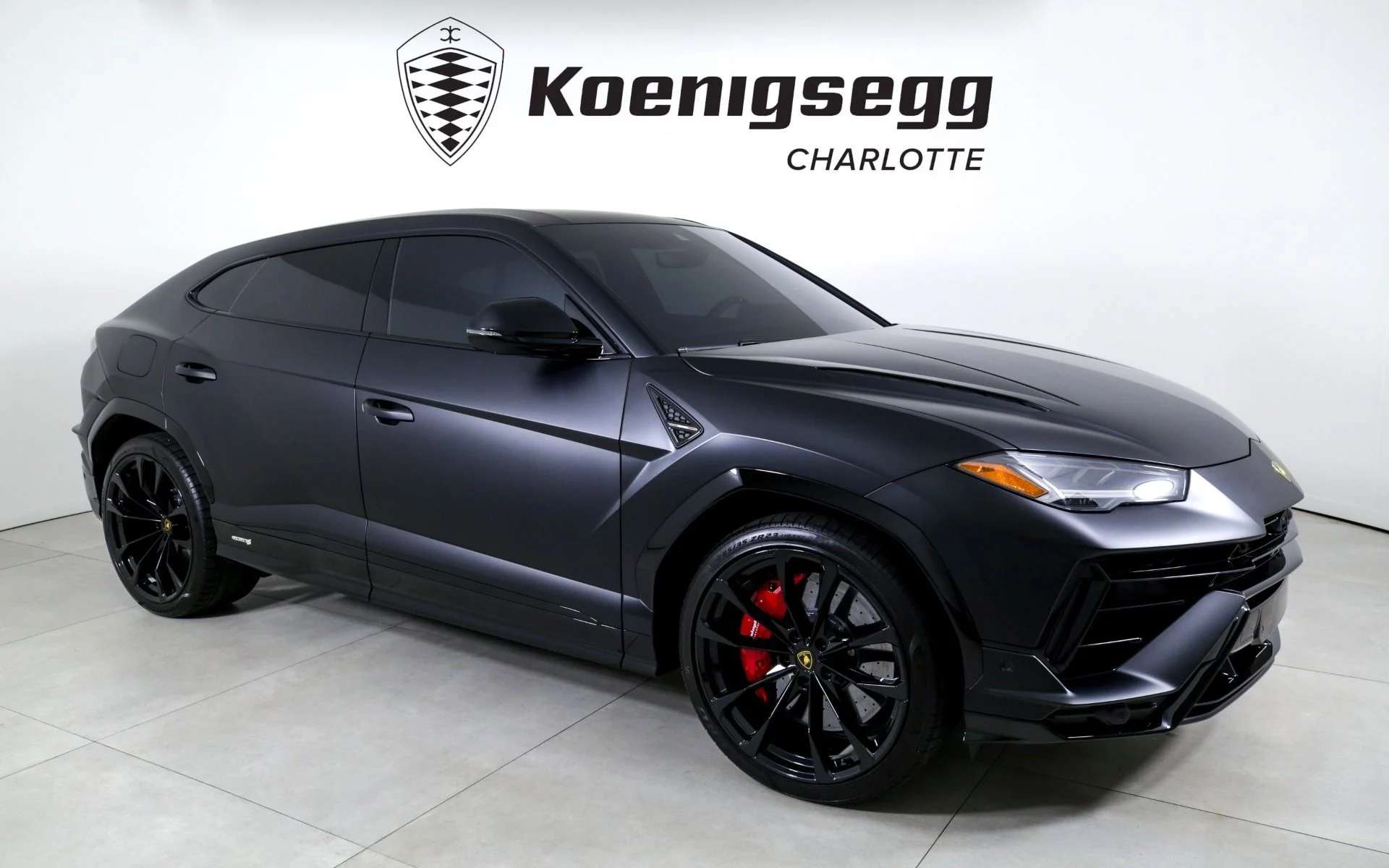 mph000_3655768904_Used_2024_Lamborghini_Urus_S_1761085478_3b9507e5b1