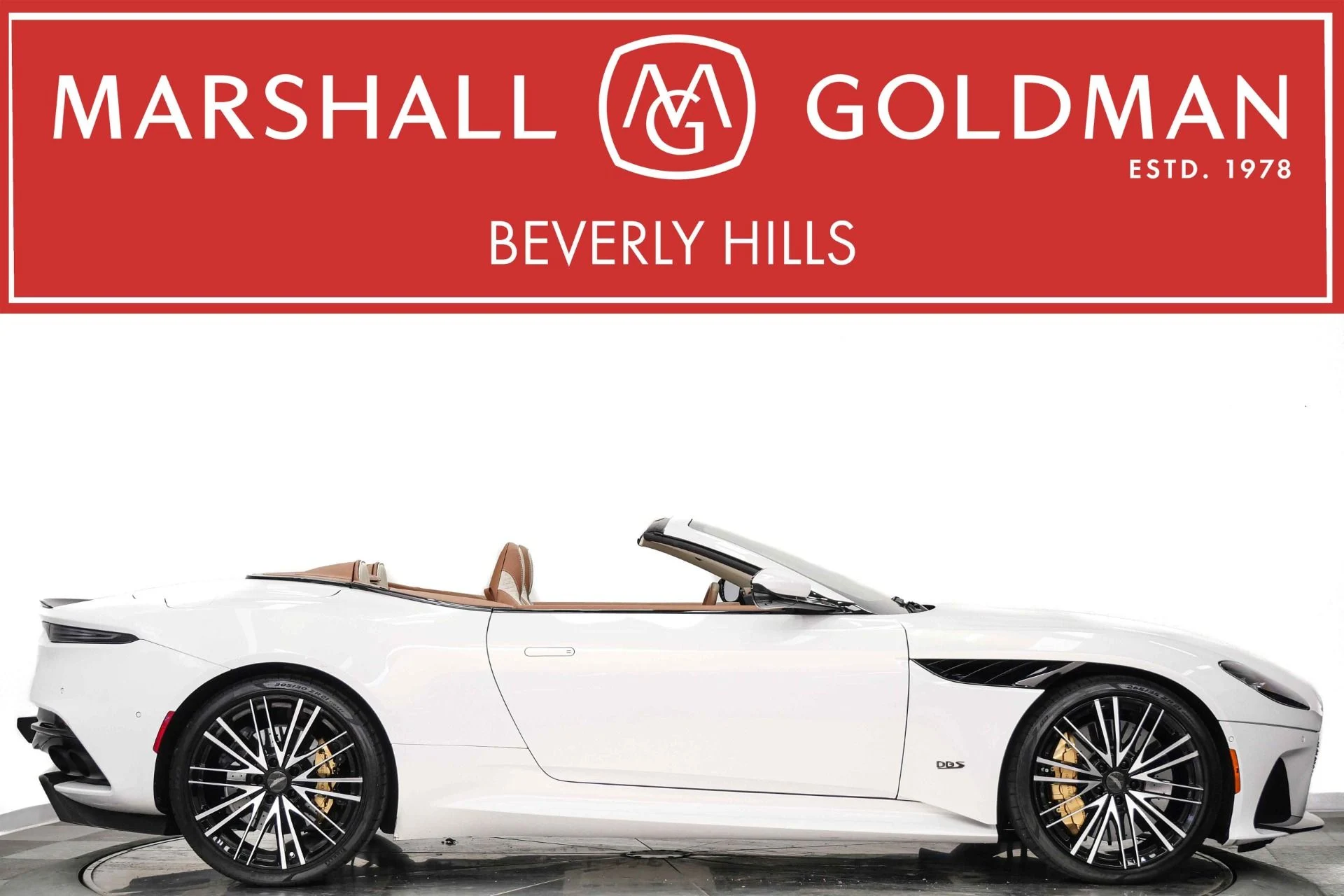 mph000_3661048787_Used_2022_Aston_Martin_DBS_Superleggera_Volante_715_Horsepower_Low_Miles_Two_Tone_Interior_1780070717_f2e02149dd
