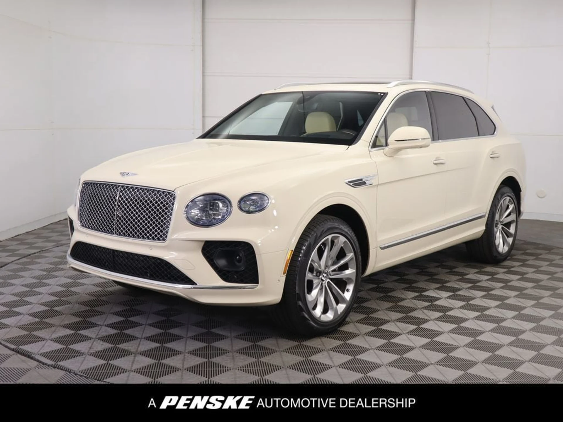 mph000_3669307252_used_2023_bentley_bentayga_v8awd_8119_22972993_1_1024_8af050ce99