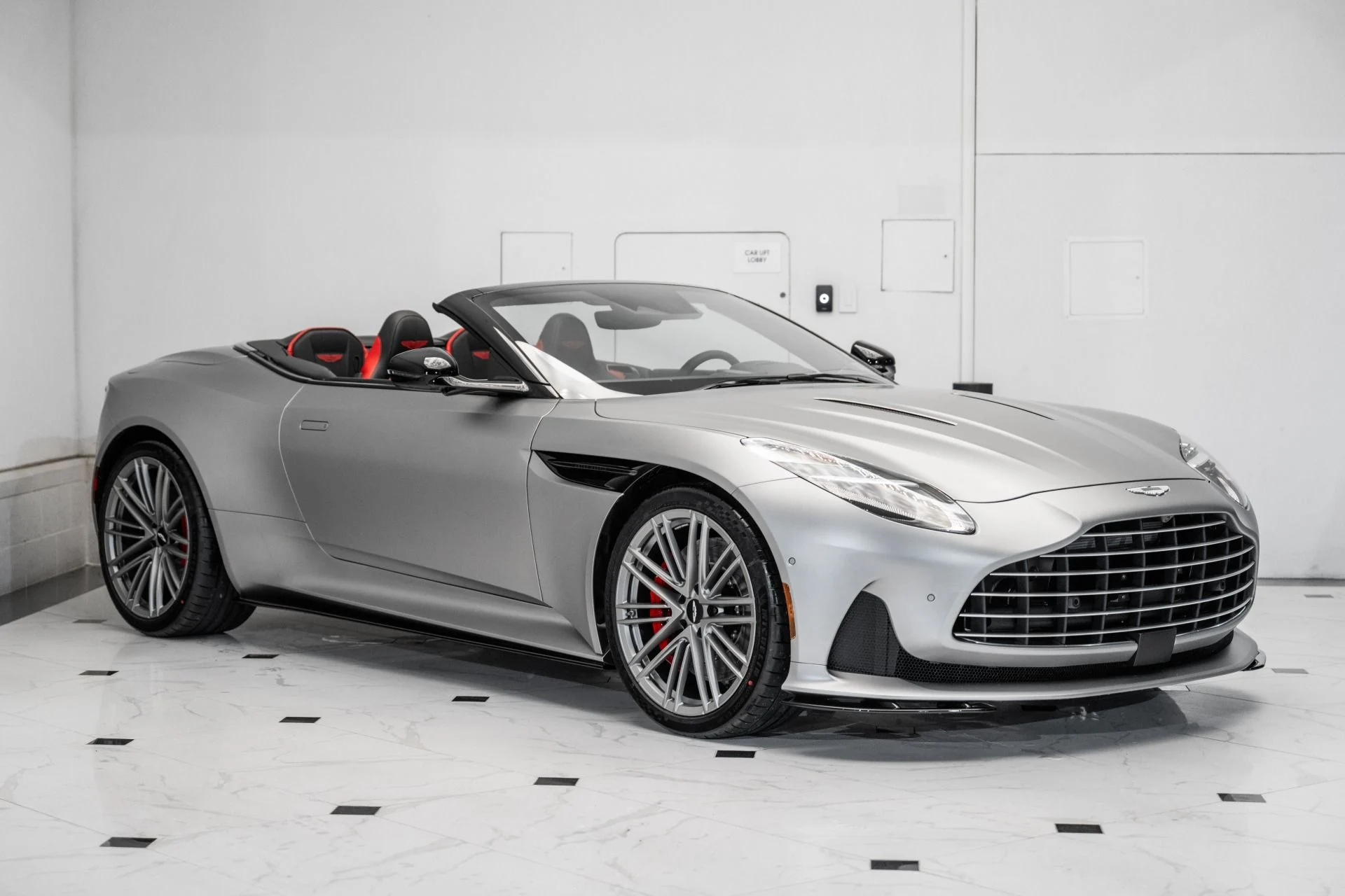 mph000_3669553335_New_2025_Aston_Martin_DB_12_Volante_1735316524_379eca2e1c