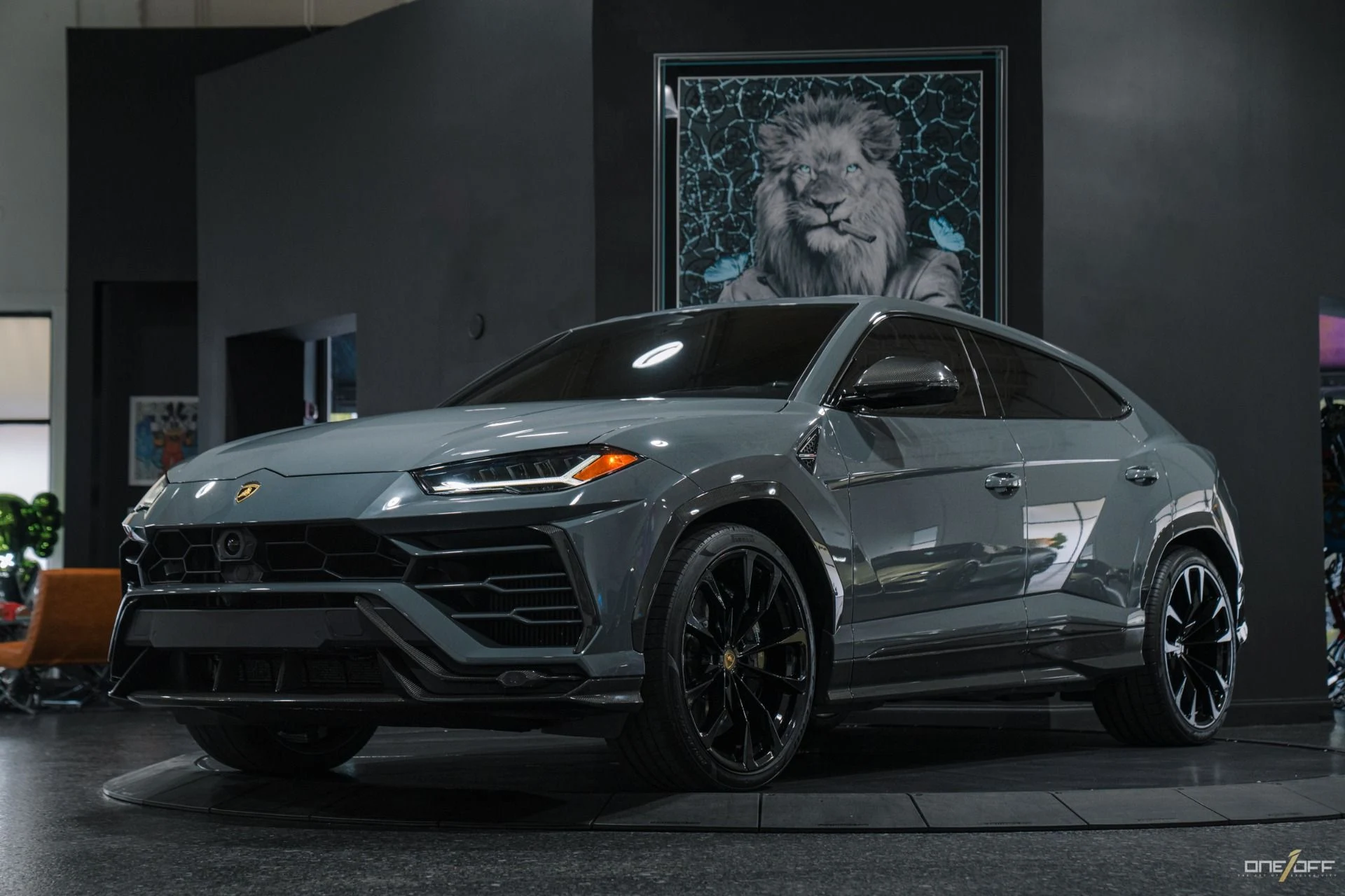 mph000_368282138_Used_2022_Lamborghini_Urus_306_K_MSRP_ALL_Carbon_Grigio_Telesto_Paint_1752782699_4c84fdd22e