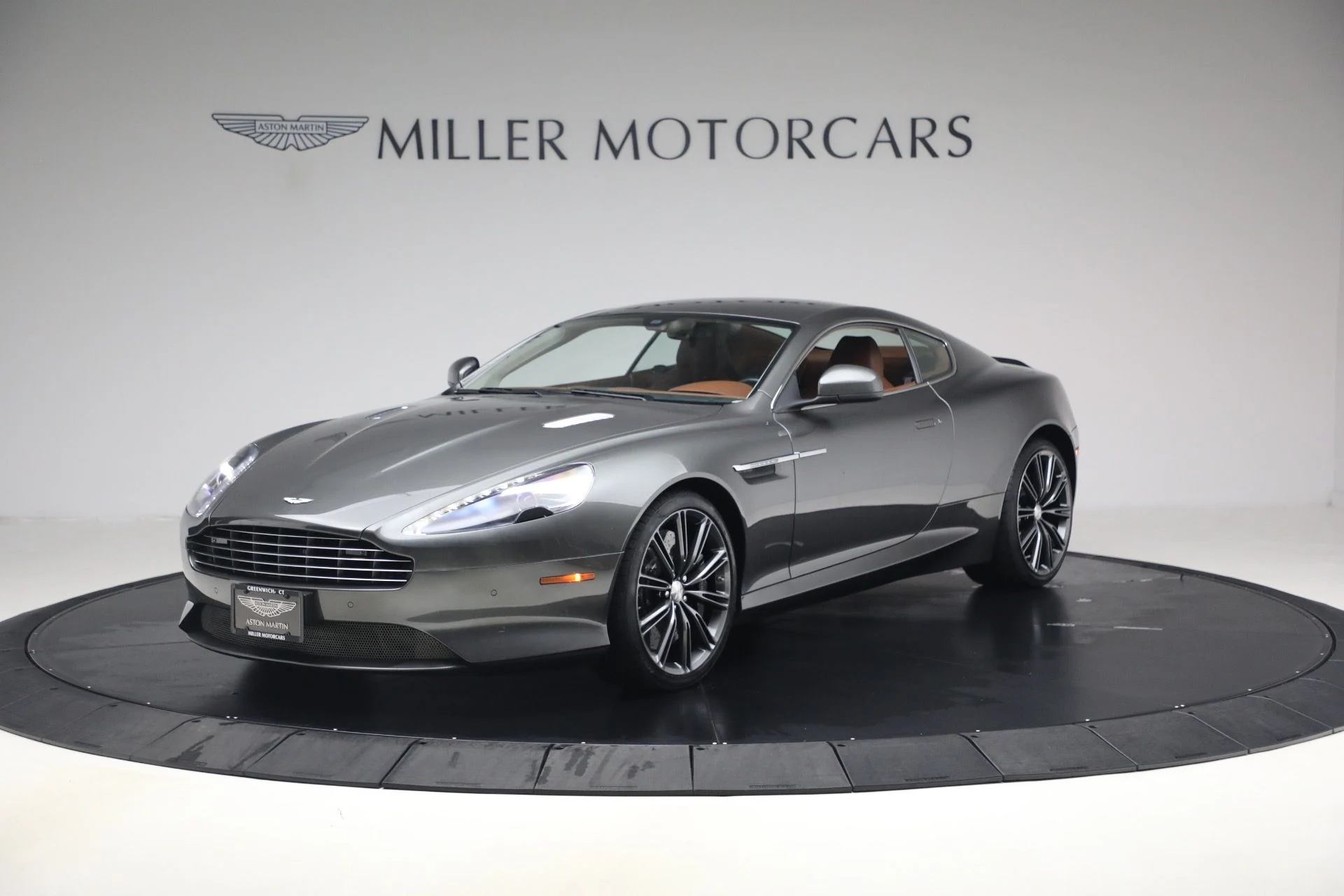 mph000_3709030028_Used_2014_Aston_Martin_DB_9_1789160224_41e2e98888