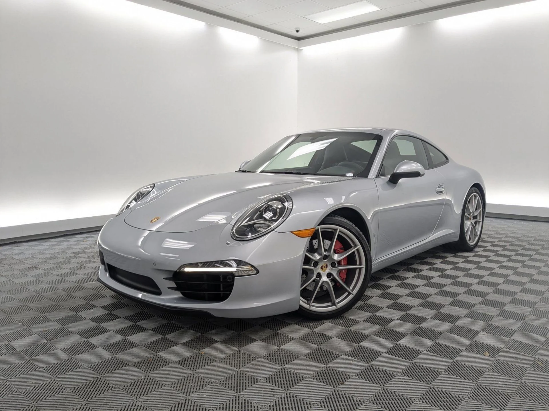 mph000_372457313_c85e13b72f9819e68fe836eb31eb4cb2x_d9c140d9ae