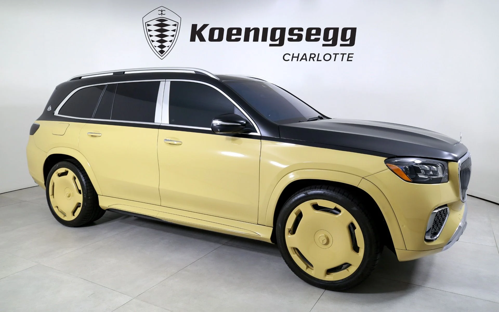 mph000_3725320576_Used_2024_Mercedes_Benz_GLS_Mercedes_Maybach_GLS_600_4_MATIC_1760990517_414ca9b9ff