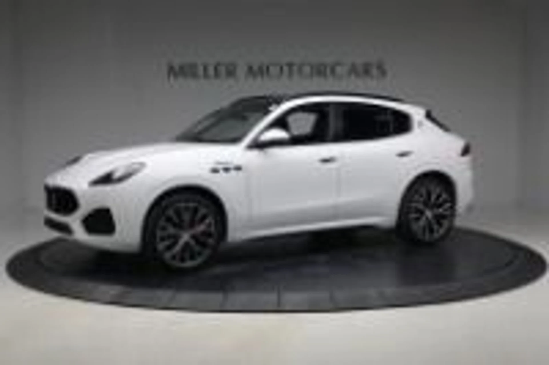 mph000_3737839180_New_2026_Maserati_Grecale_Modena_V6_1777494779_686cdedbd5