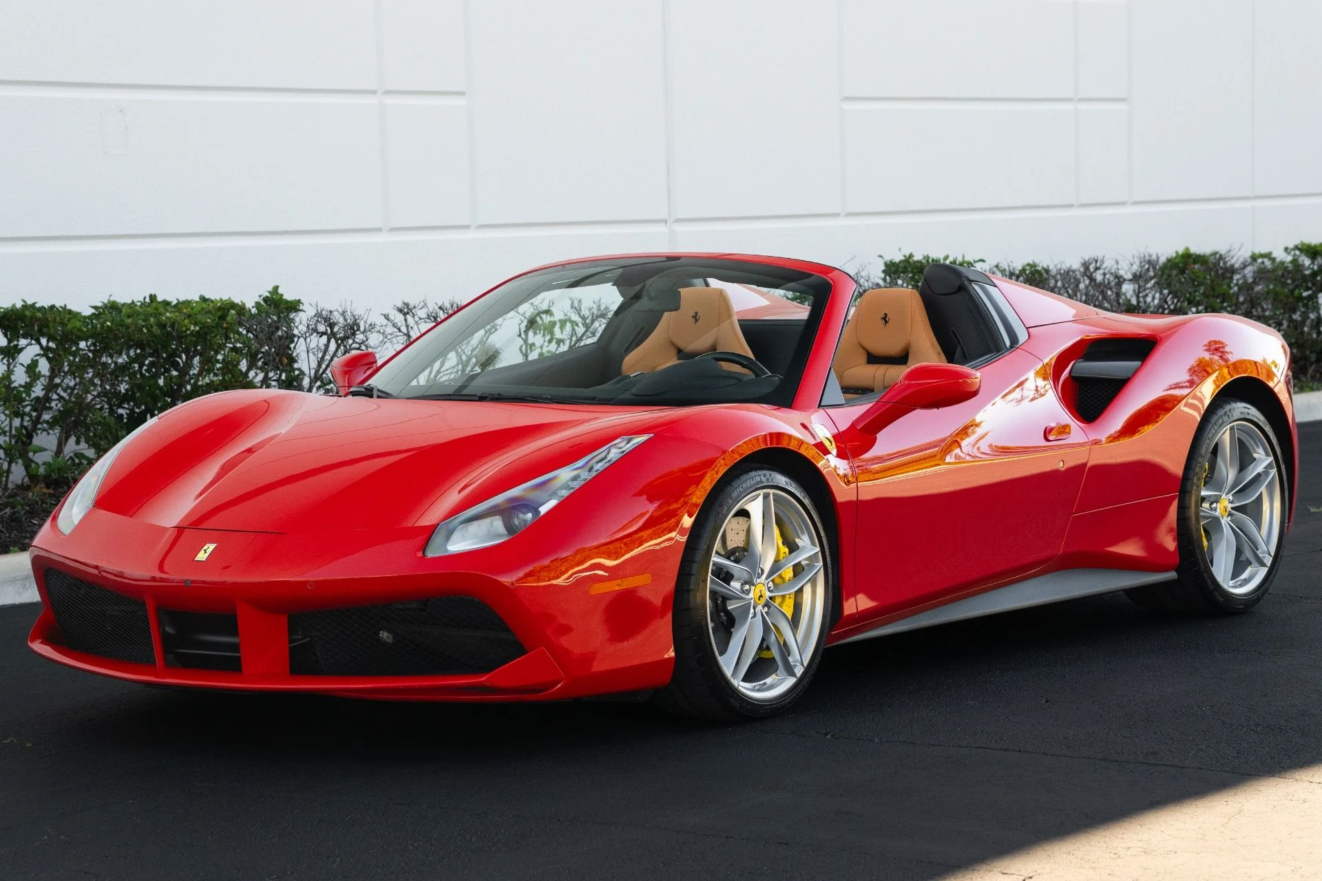 mph000_3740685996_Used_2017_Ferrari_488_Spider_1771886978_74caa43c34