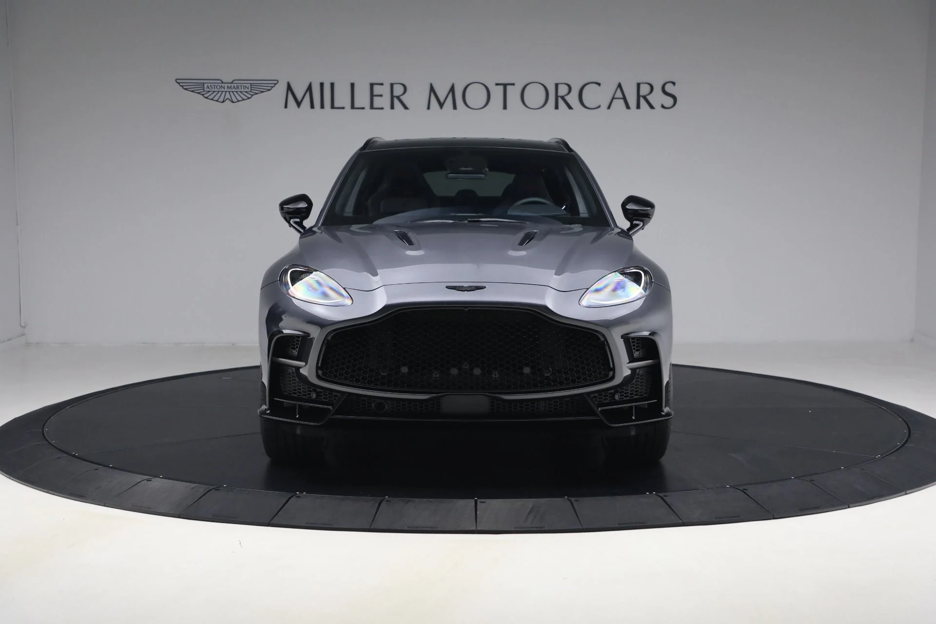 mph000_3745673878_New_2026_Aston_Martin_DBX_S_1775590509_1ba761c67a