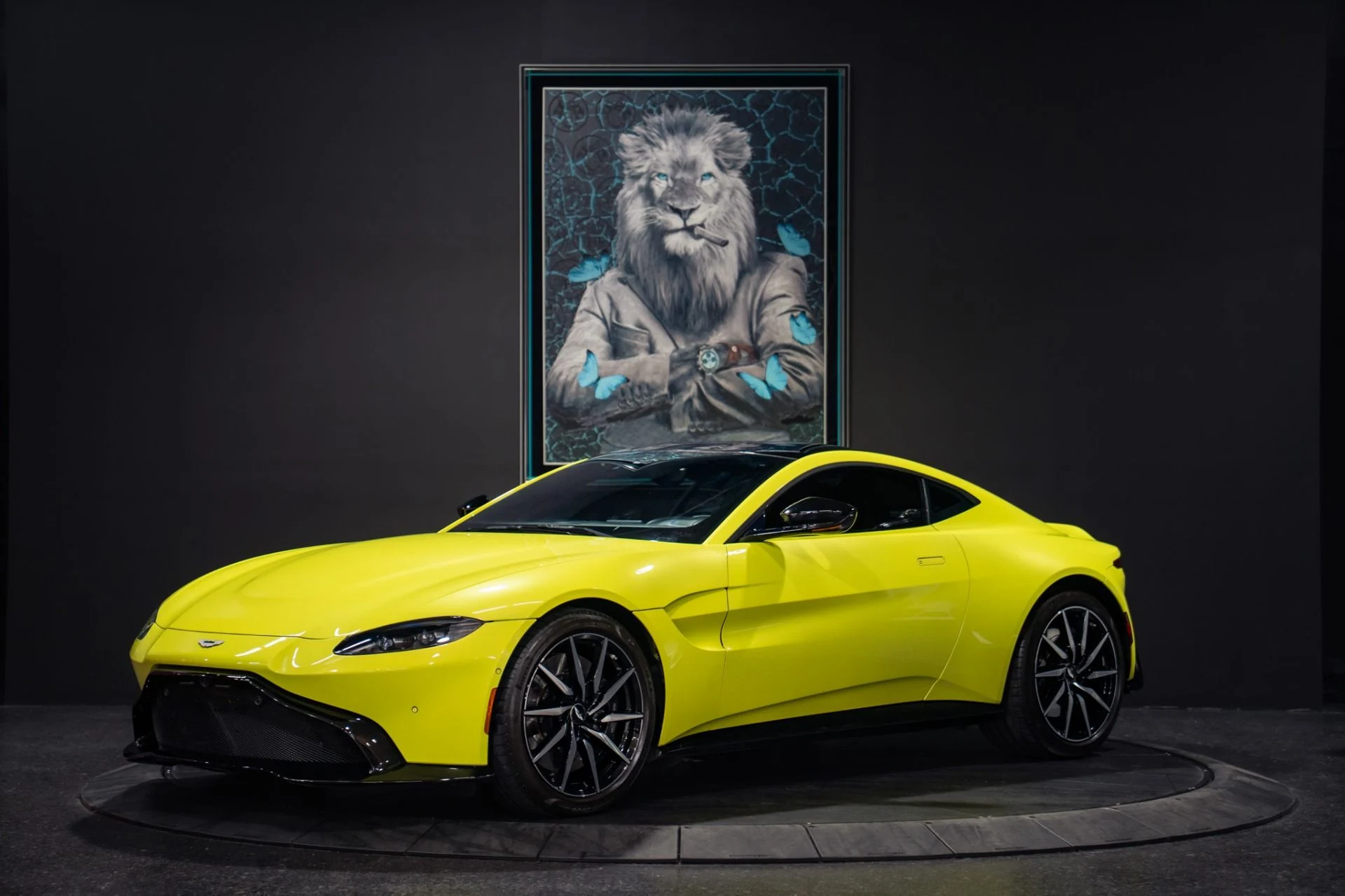 mph000_3759670899_Used_2019_Aston_Martin_Vantage_Paint_Matched_Interior_Trim_1785943447_924f6ed9e3