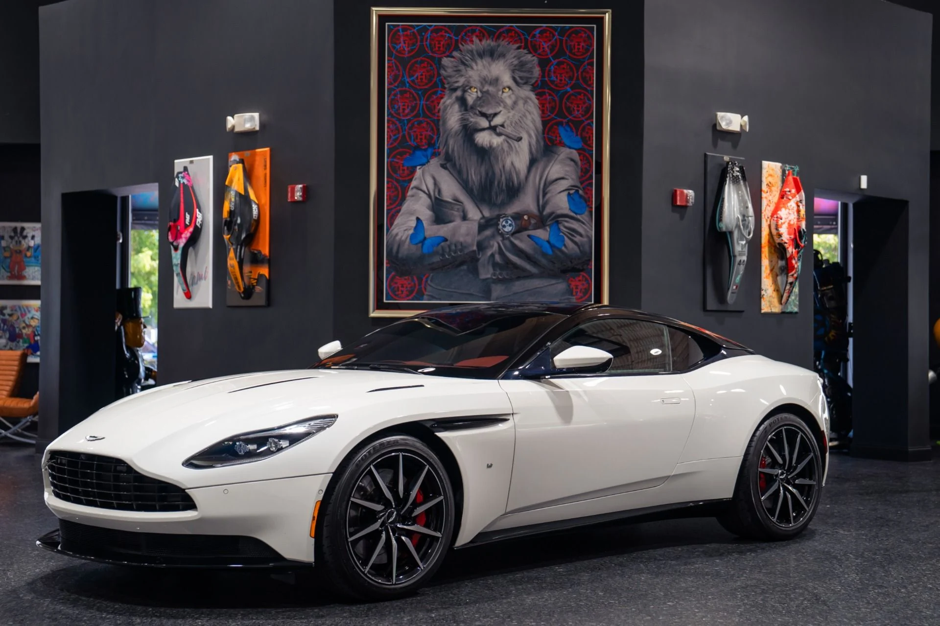 mph000_376913774_Used_2018_Aston_Martin_DB_11_V12_1788901645_54fdf8ac4b