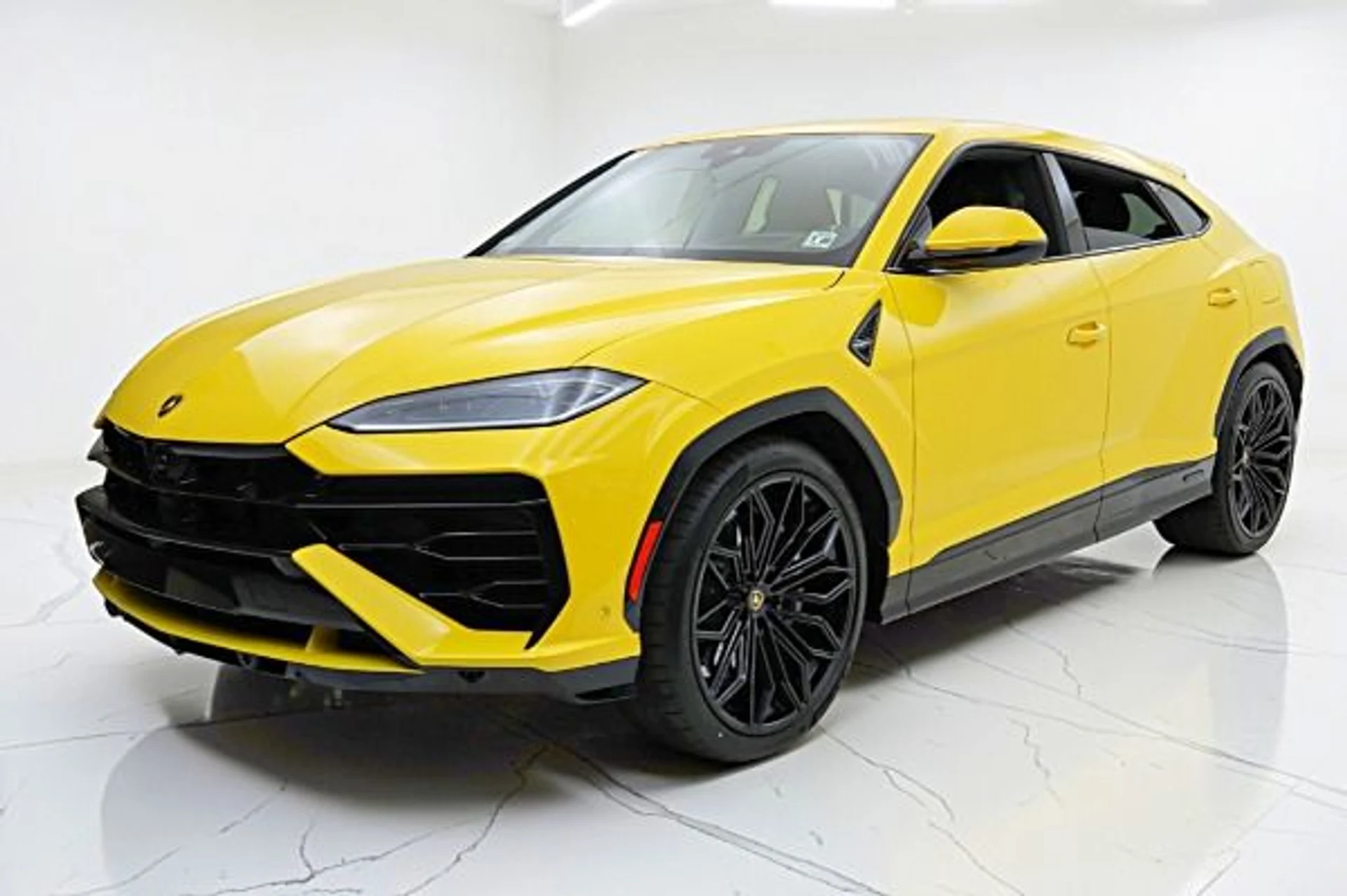 mph000_3781673099_Used_2025_Lamborghini_Urus_SELEASE_OPTIONS_AVAILABLE_bfb4c1aa9a