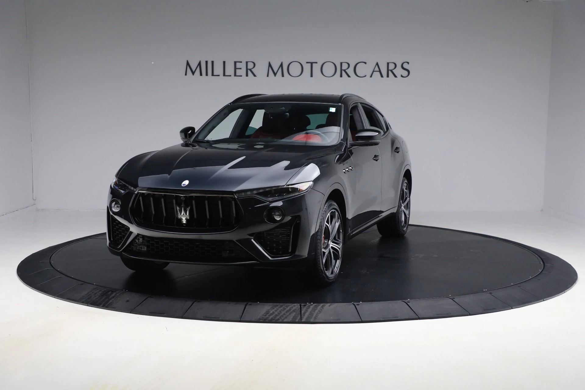 mph000_3795020635_Used_2022_Maserati_Levante_Modena_8d5f060906