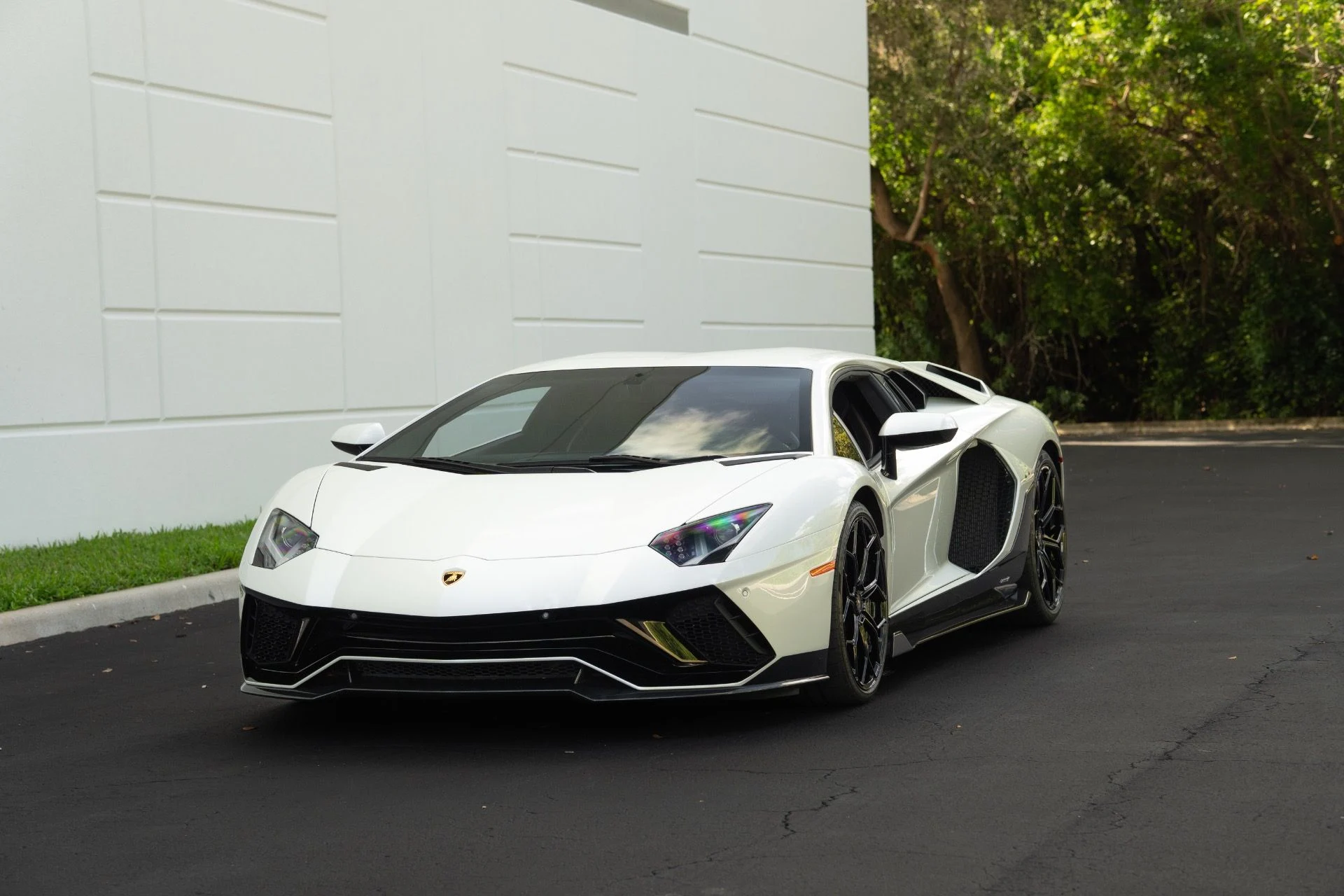mph000_3844129641_Used_2022_Lamborghini_Aventador_LP_780_4_Ultimae_1758834809_009c71ccb9
