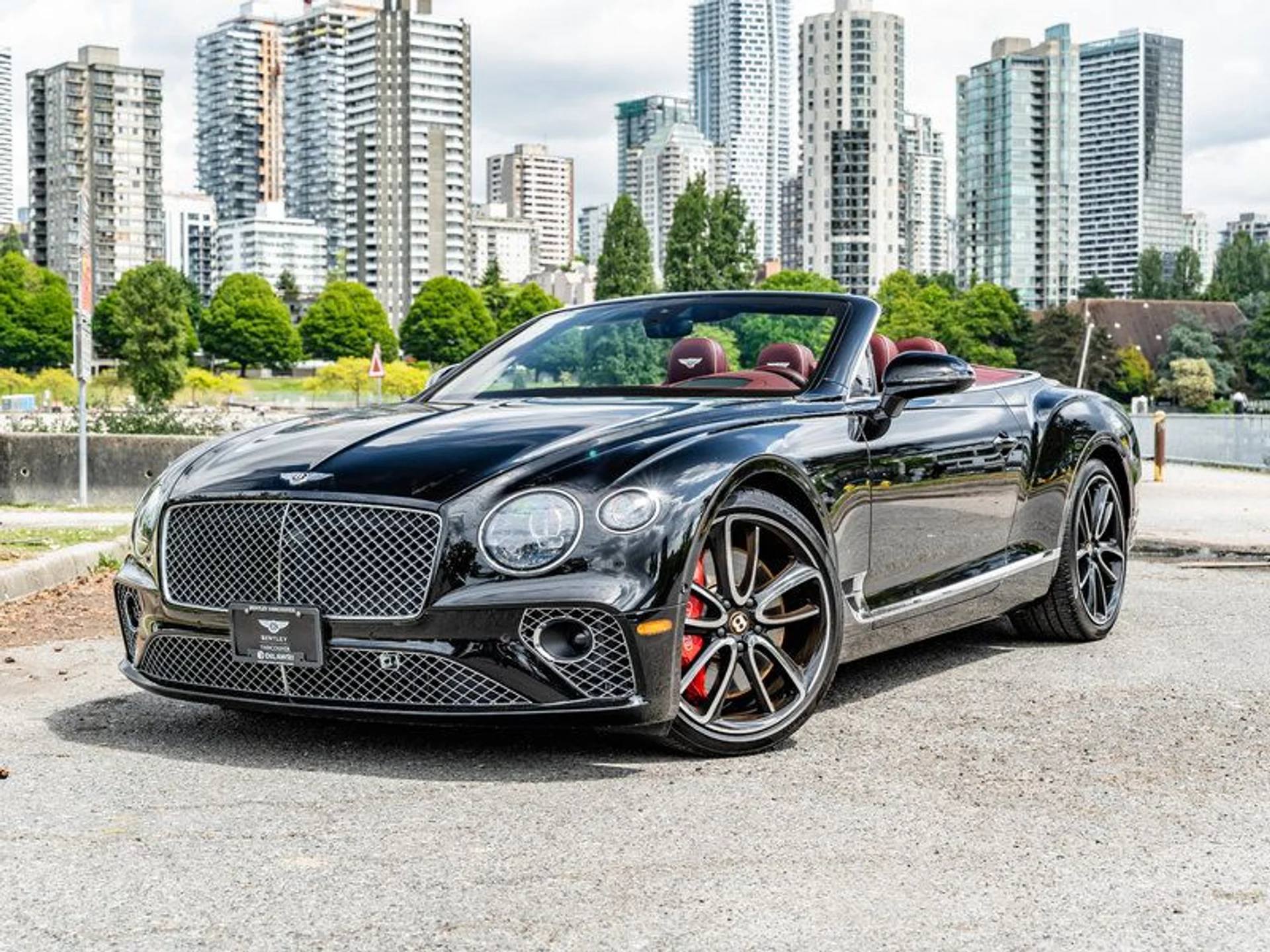 mph000_3853221916_38334218_04643_2020_bentley_continental_gt_convertible_001_063a371ff8