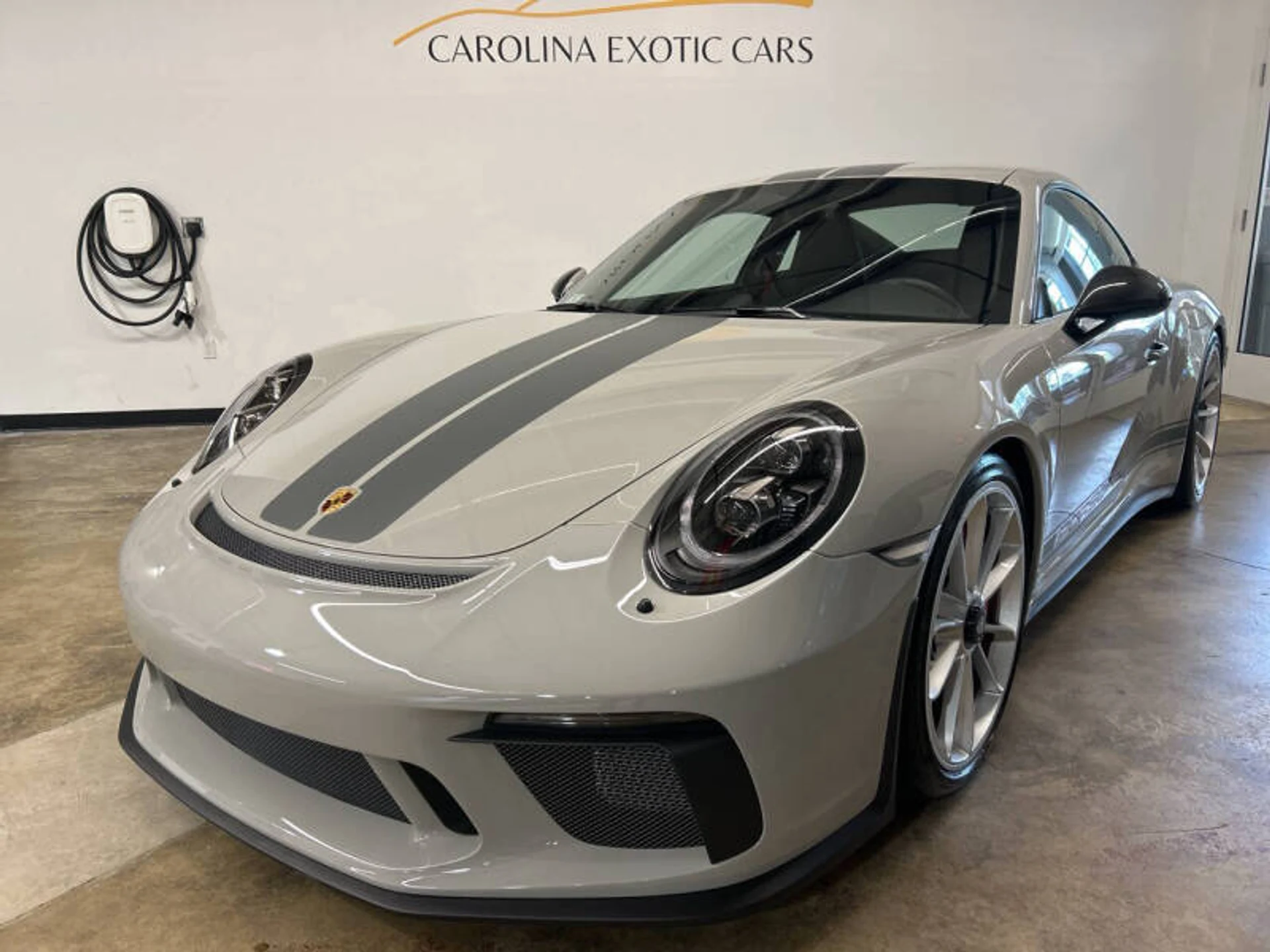 mph000_385708223_2018_porsche_911_gt3_2dr_coupe_5b6cba4f50