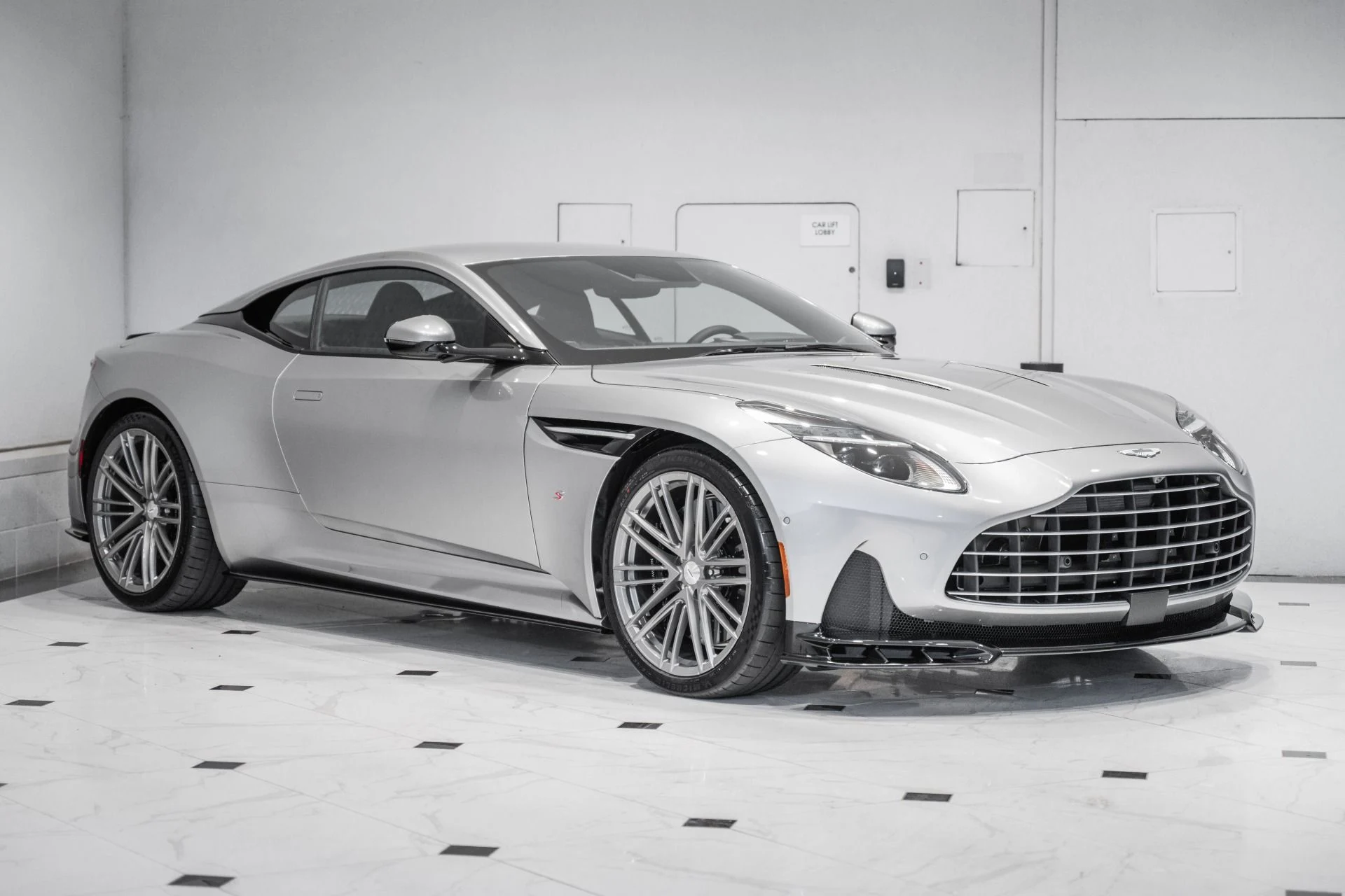 mph000_385823790_New_2026_Aston_Martin_DB_12_S_1783088794_41b47afa89