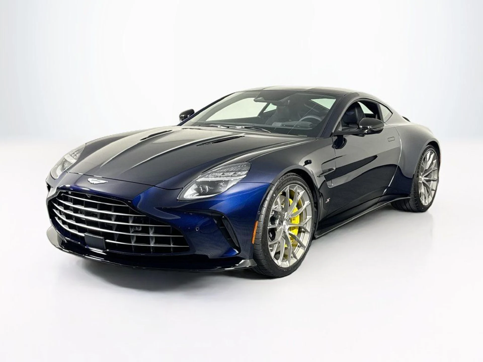 mph000_3860086002_new_2026_aston_martin_vantage_scoupe_11350_23086723_1_1024_7e87d860f3