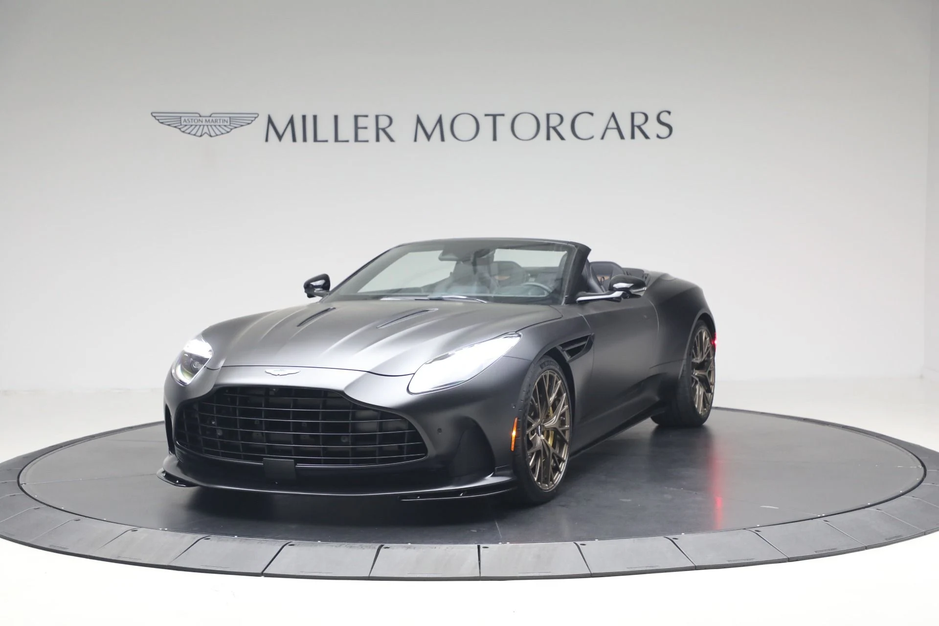 mph000_3862409007_Used_2024_Aston_Martin_DB_12_Volante_1778012465_31b31bc0bd