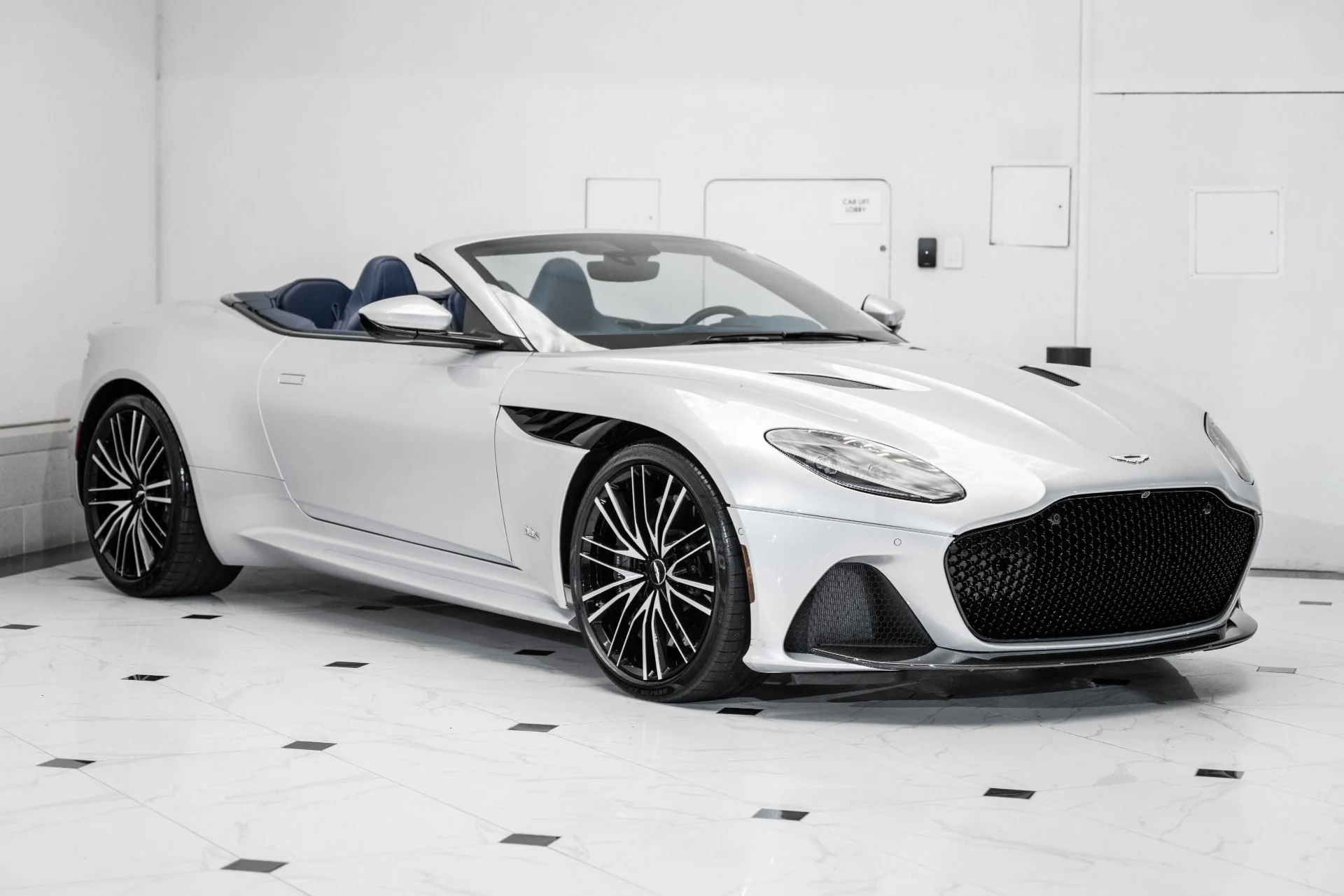 mph000_3865746977_Used_2020_Aston_Martin_DBS_Superleggera_1753546861_b3aa86ddf4