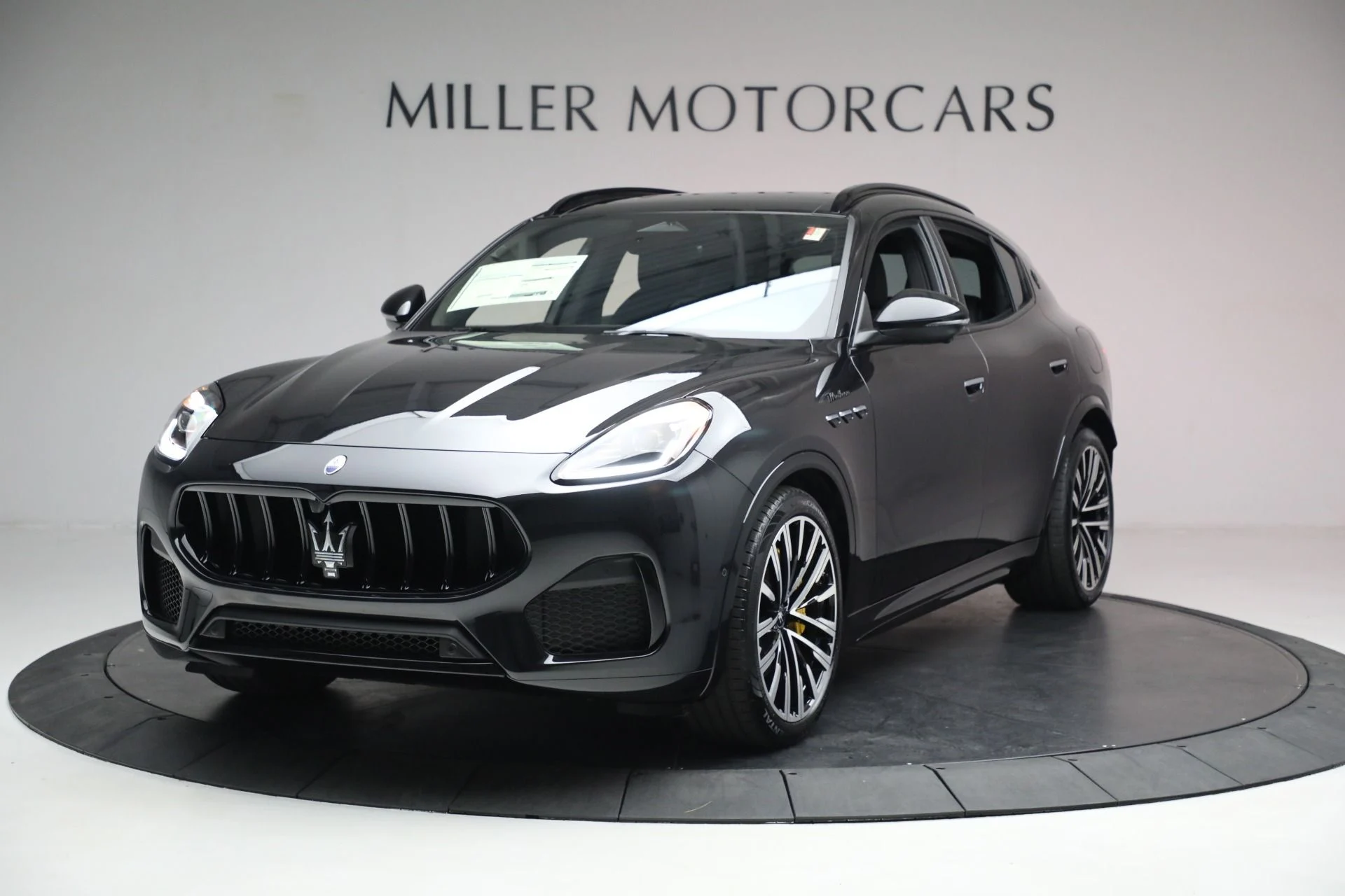 mph000_3881299339_Used_2023_Maserati_Grecale_Modena_1773349353_90bc963a84