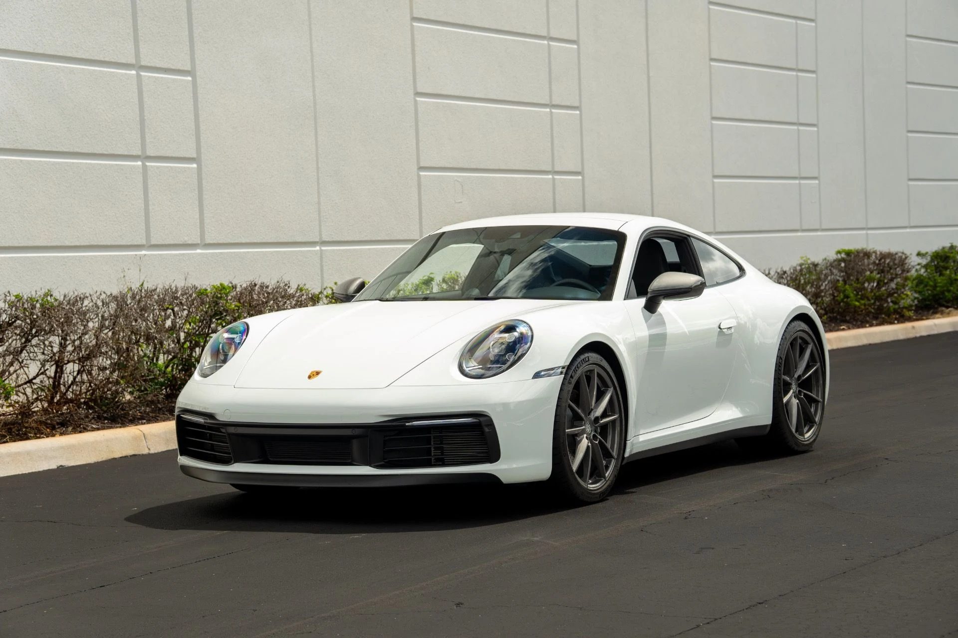 mph000_3883058727_Used_2024_Porsche_911_Carrera_T_1759284077_a52c140aee