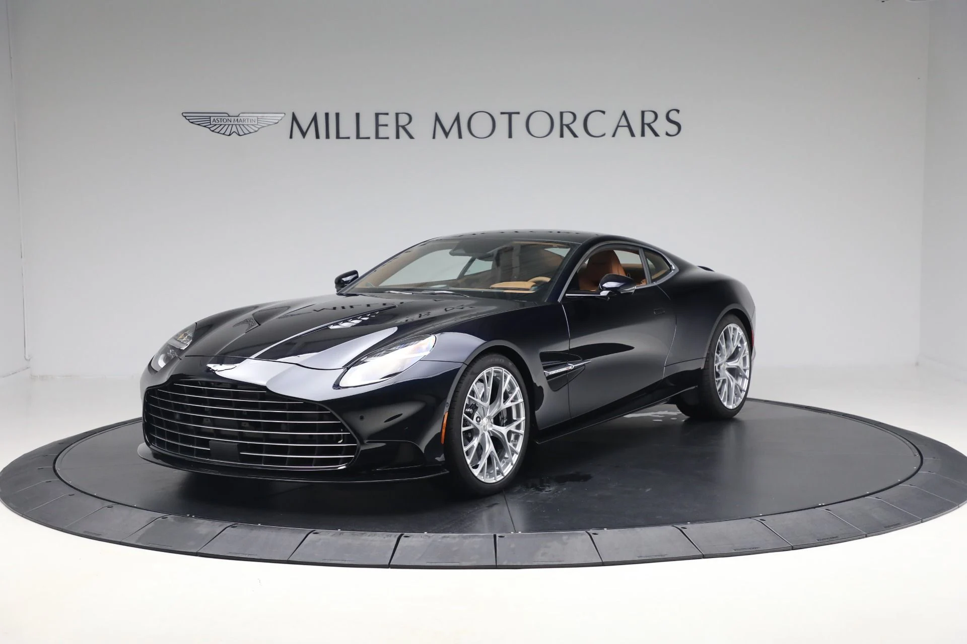 mph000_3884159277_New_2026_Aston_Martin_Vanquish_f766883f0f