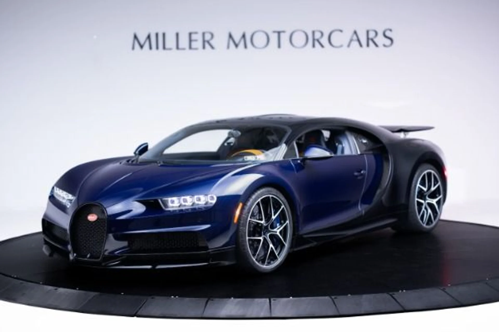 mph000_3884481887_Used_2020_Bugatti_Chiron_Sport_6e689c9441