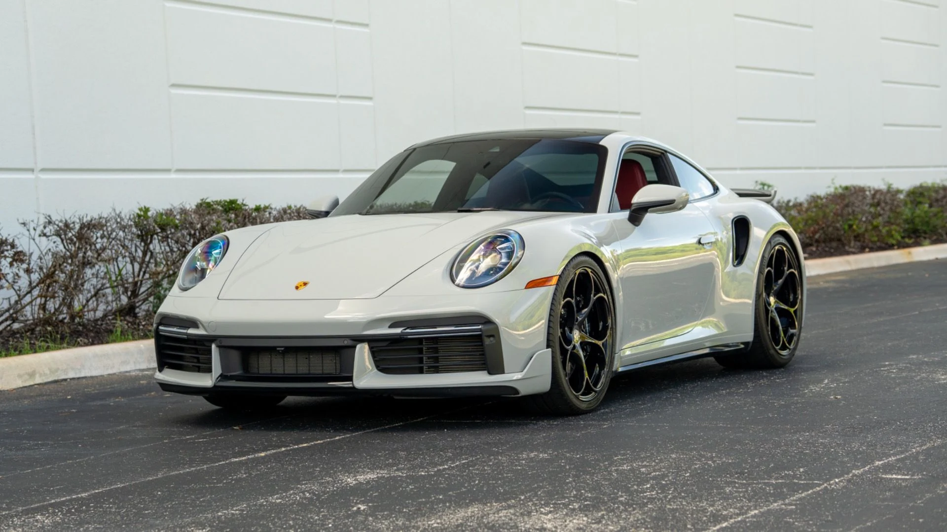 mph000_3886056481_Used_2022_Porsche_911_Turbo_S_1753978712_44e67f83dd