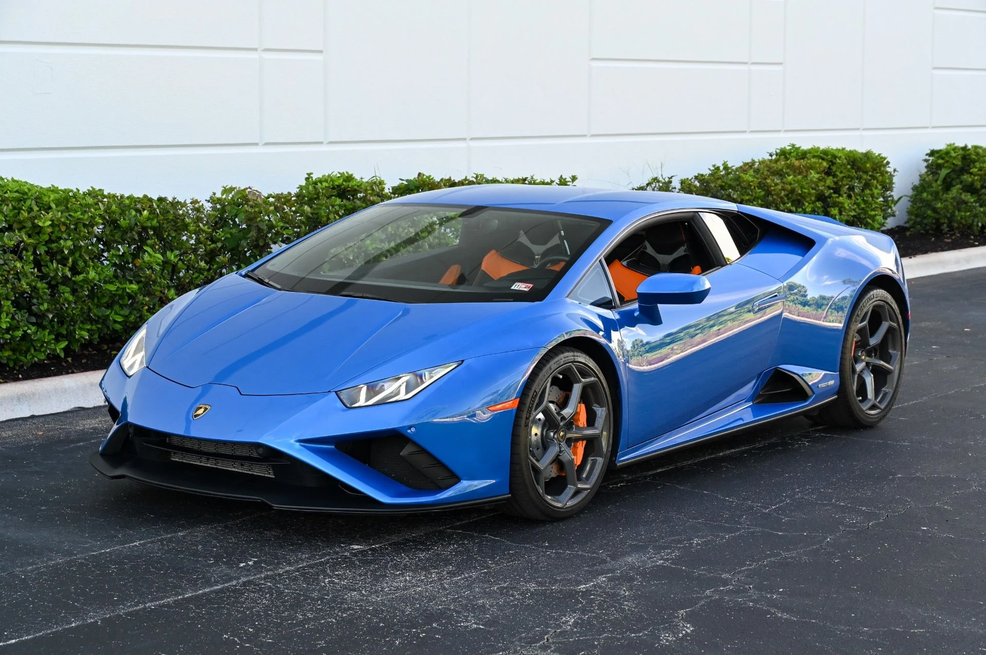 mph000_3897400564_Used_2020_Lamborghini_Huracan_EVO_1726853316_1d0275c5c4