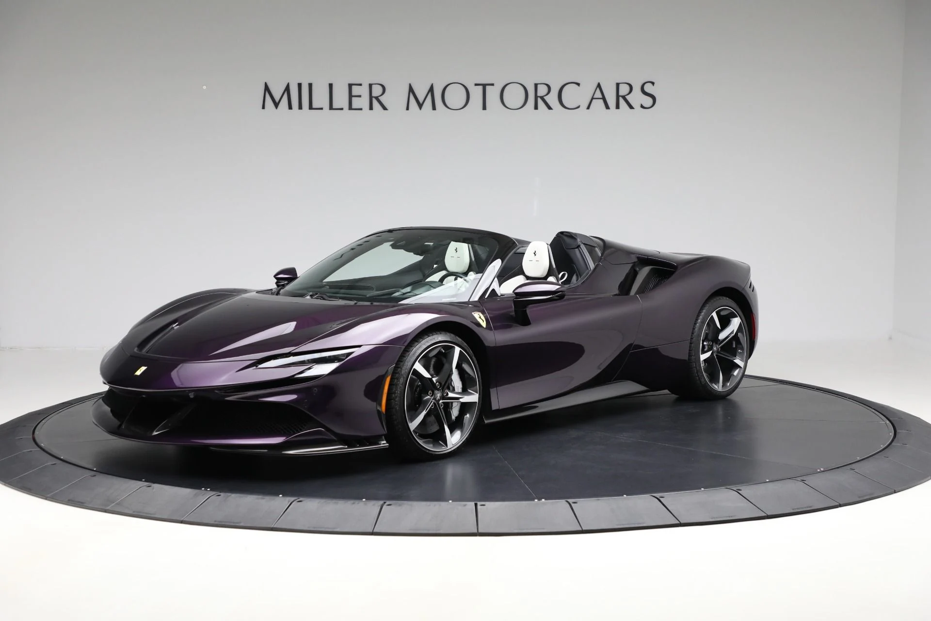 mph000_3903161540_Used_2024_Ferrari_SF_90_Spider_d7d1b72d98