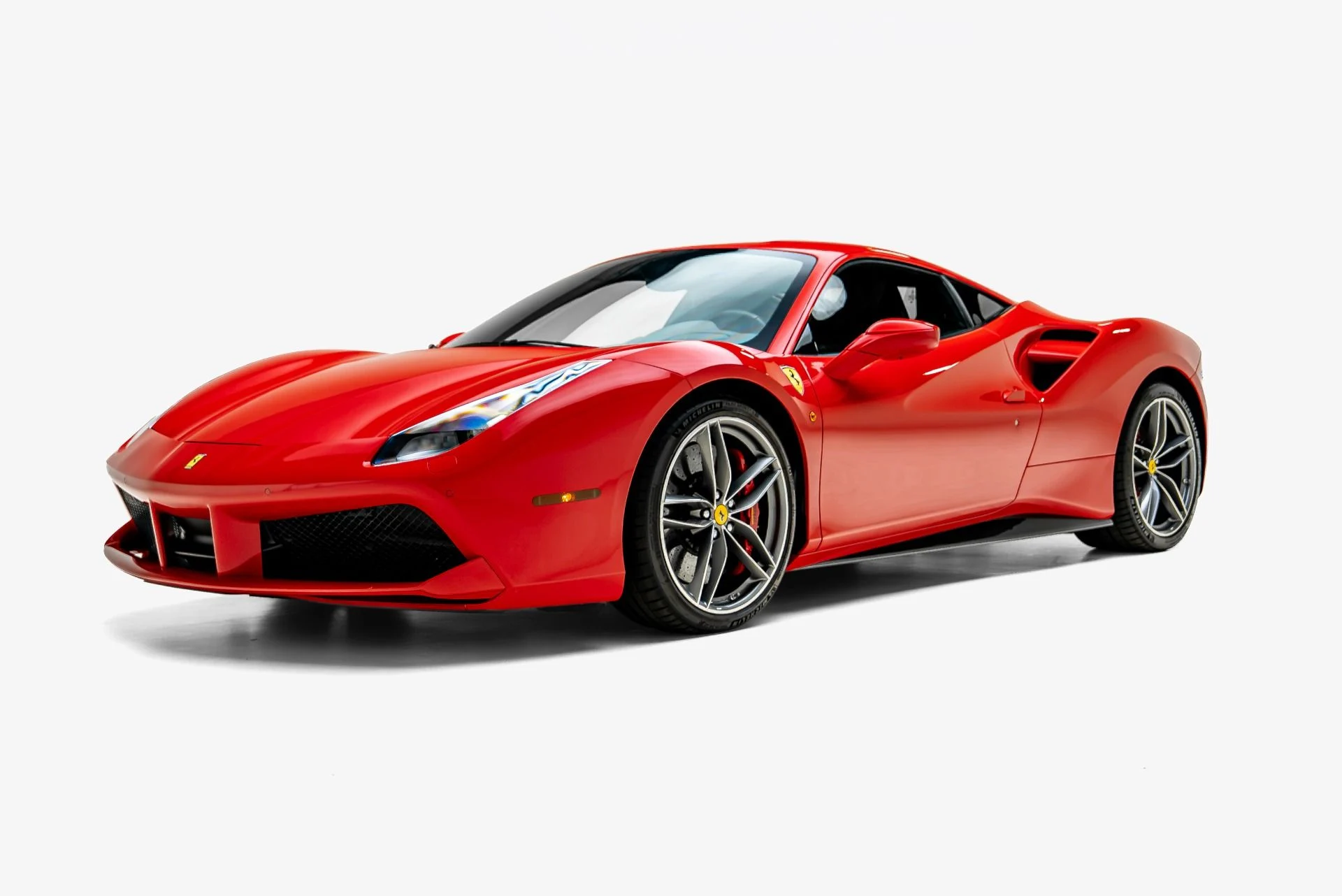 mph000_3925139445_Used_2018_Ferrari_488_GTB_1785446164_550ff8bff5