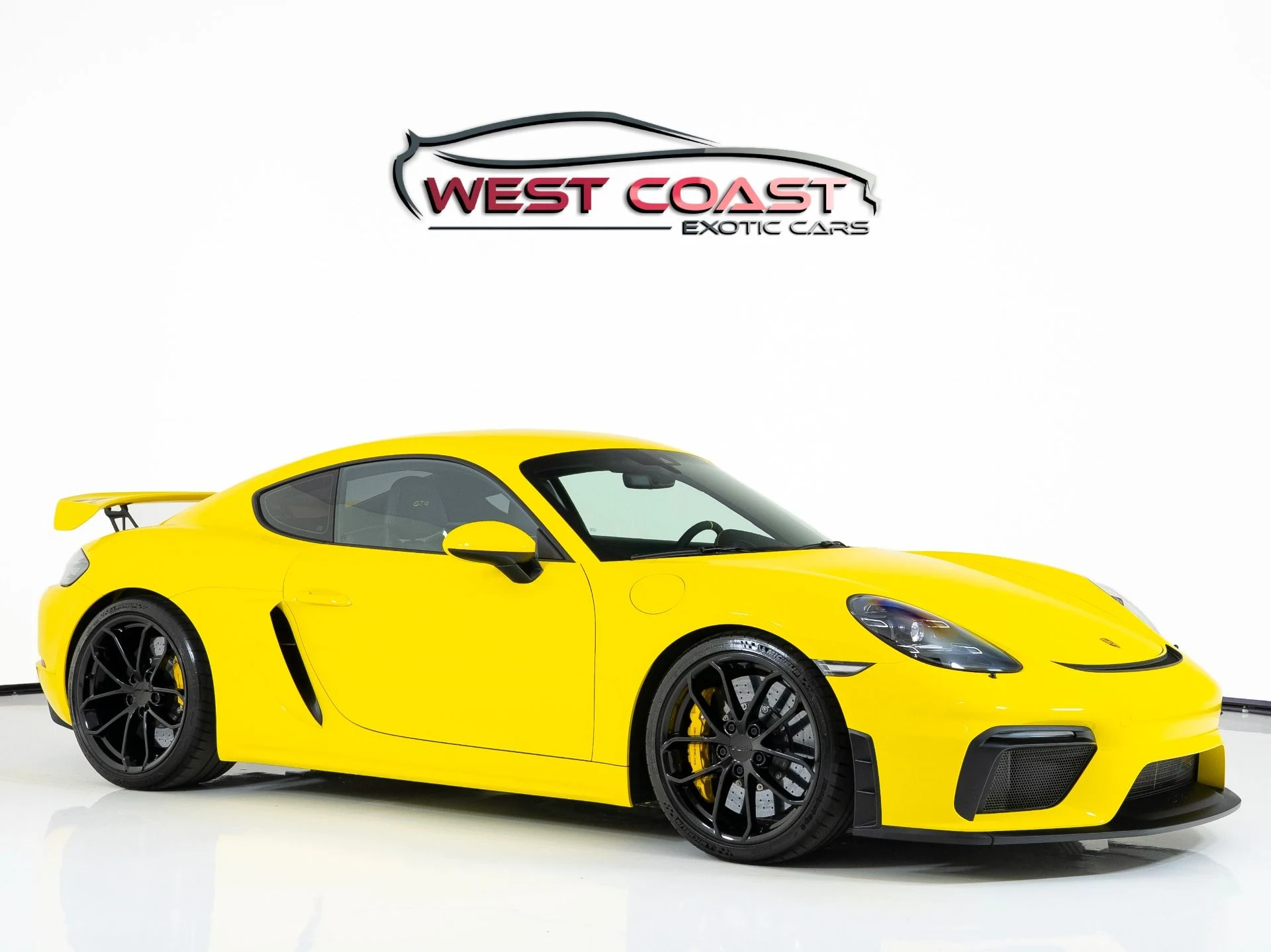mph000_3931530246_Used_2022_Porsche_718_Cayman_GT_4_1769546035_9ee025605e