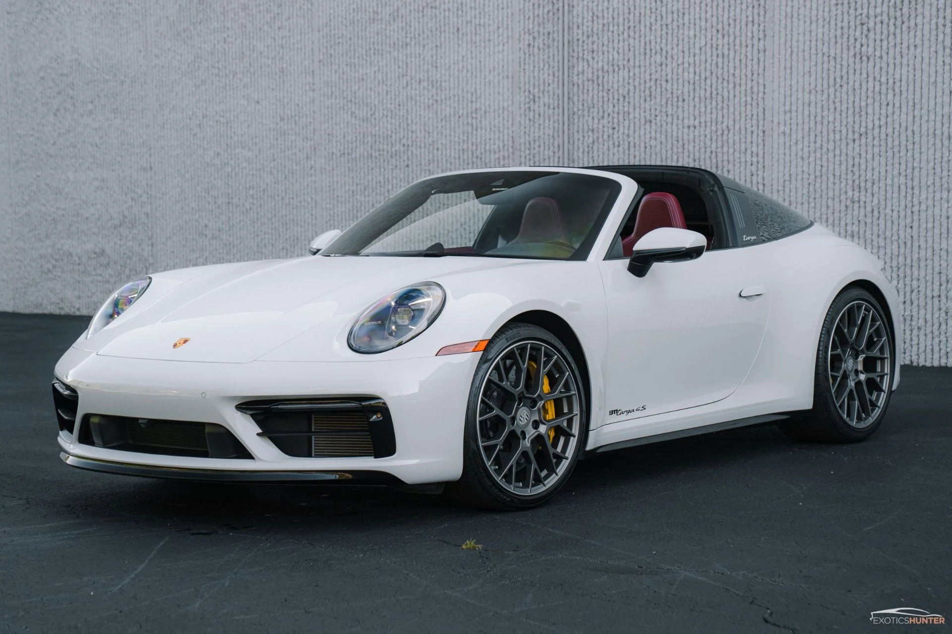 mph000_3940166297_Used_2022_Porsche_911_Targa_4_S_w_187_K_MSRP_CC_Bs_Premium_Package_1753913032_eb3dc8343b