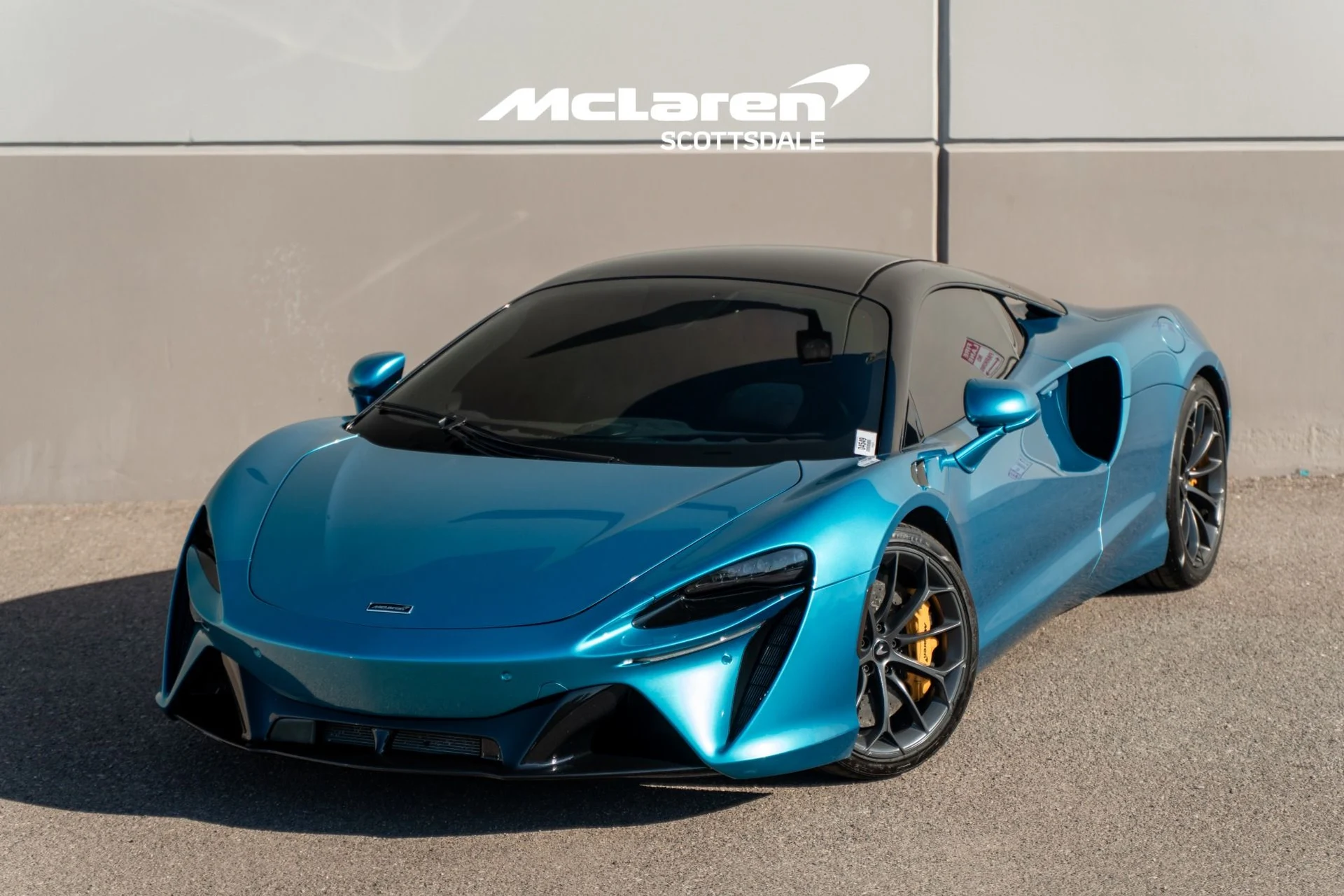 mph000_397377700_Used_2023_MCLAREN_ARTURA_1758922407_625d736fbf
