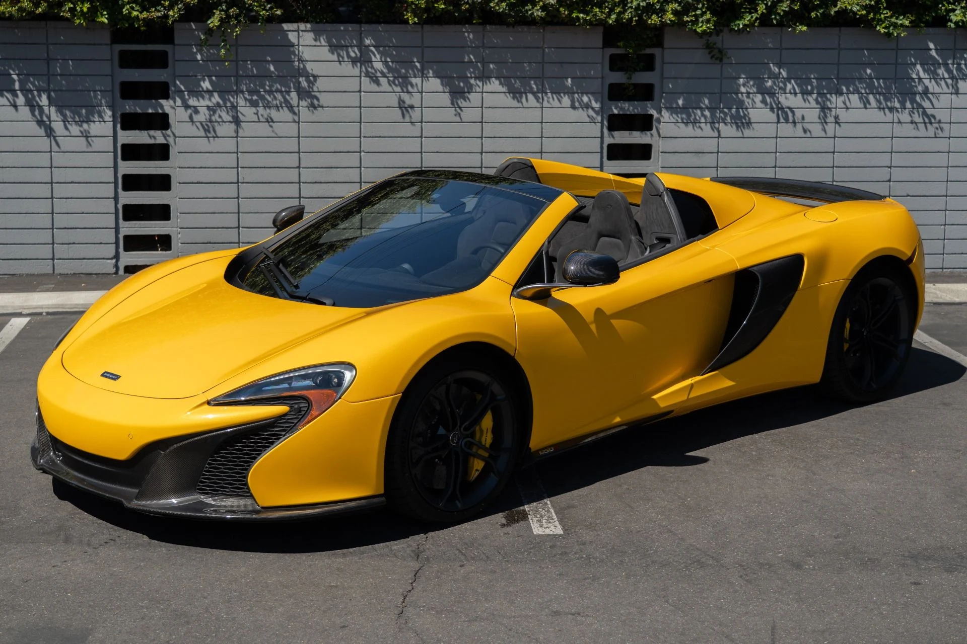 mph000_3975919847_Used_2016_Mc_Laren_650_S_Spider_1757368582_f2d1949eb7