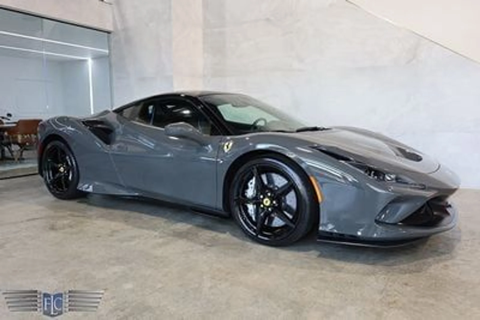 mph000_4000592612_used_2022_ferrari_f8_tributo_coupe_9689_23053332_1_400_4bbc6f87b5