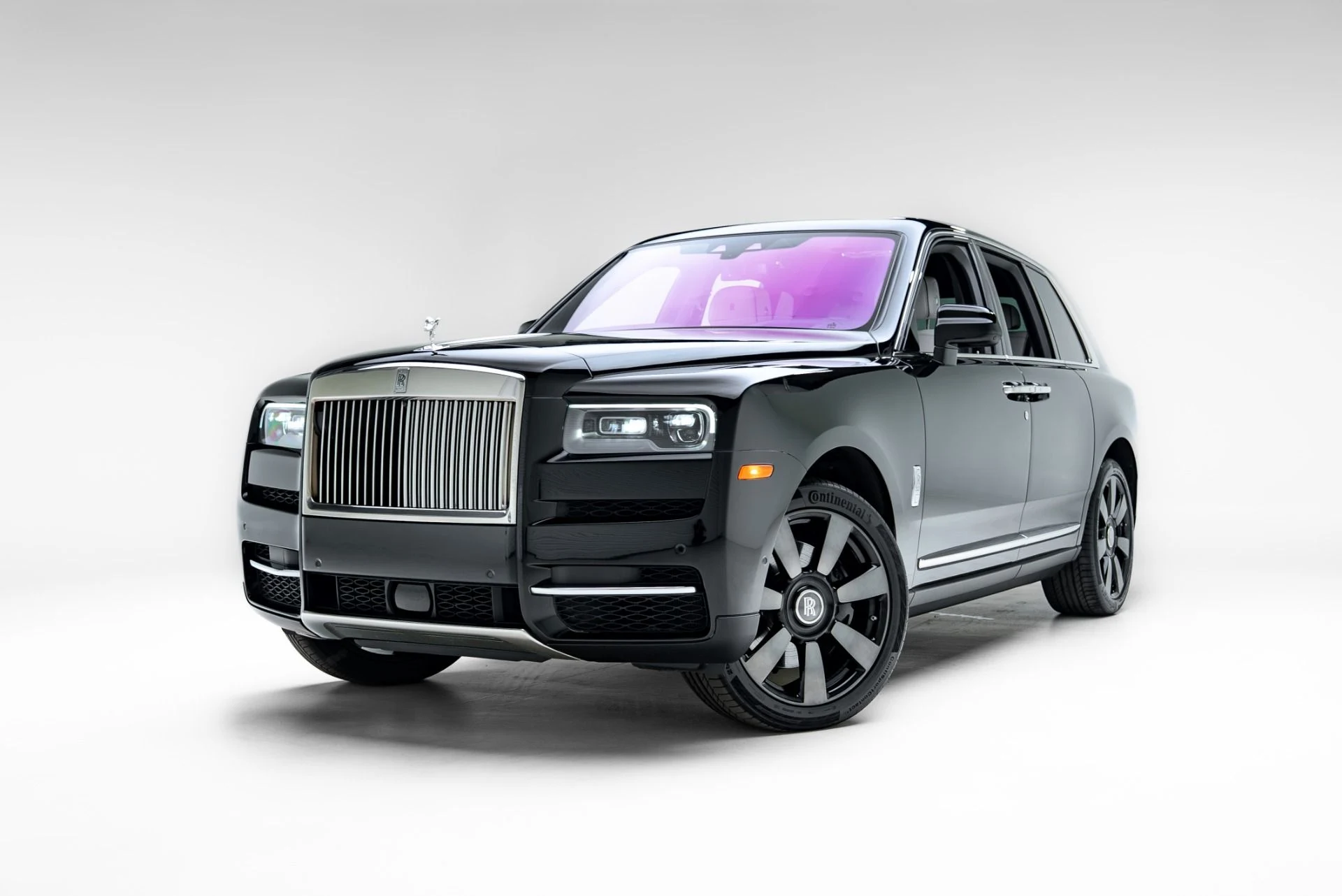 mph000_4002429619_Used_2023_Rolls_Royce_Cullinan_1777310585_1582f85b9f