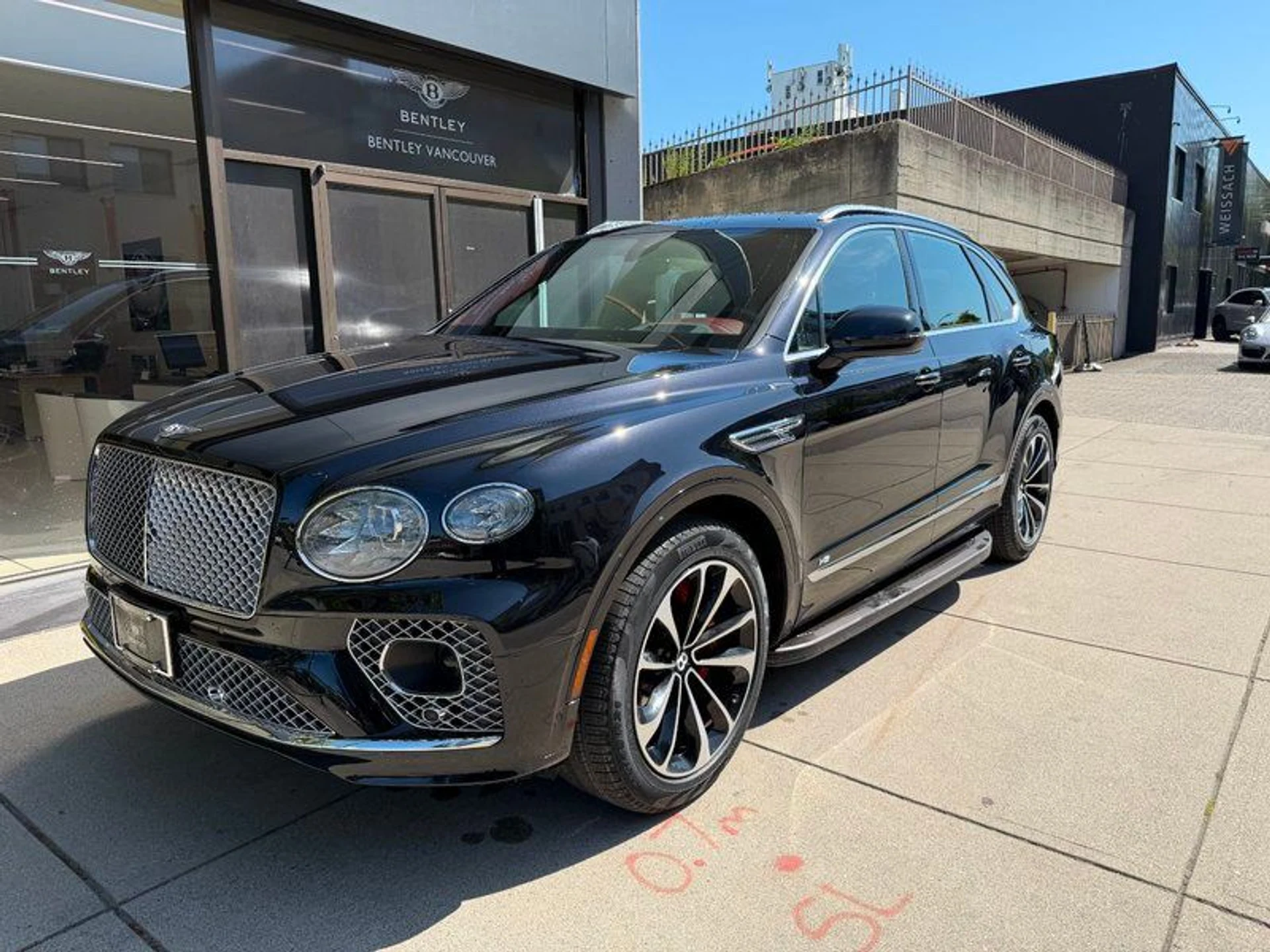 mph000_4010507029_38487562_05041_2021_bentley_bentayga_001_b06bef82a3
