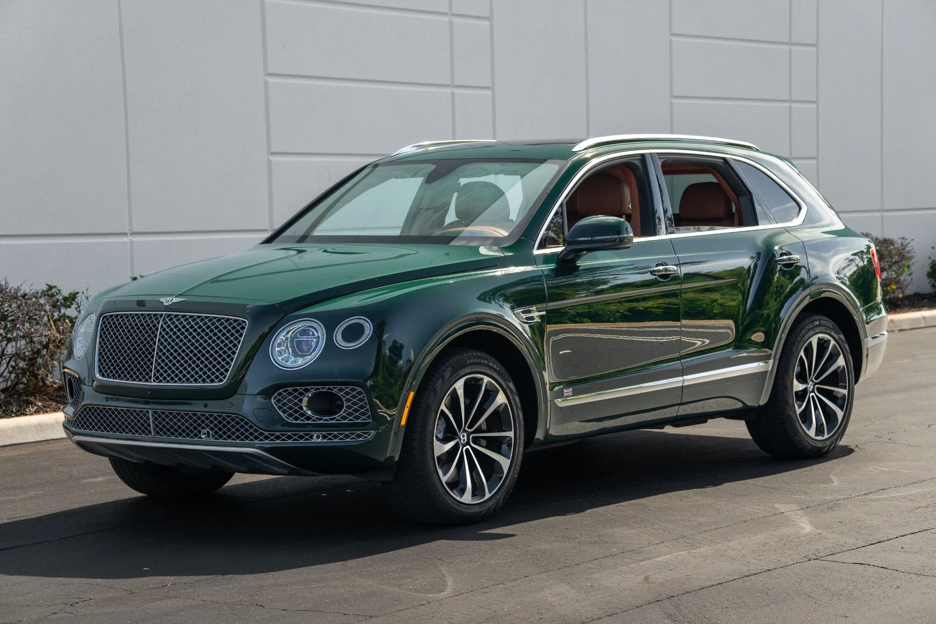 mph000_4012163629_Used_2017_Bentley_Bentayga_W12_First_Edition_1762986986_df611f19f0